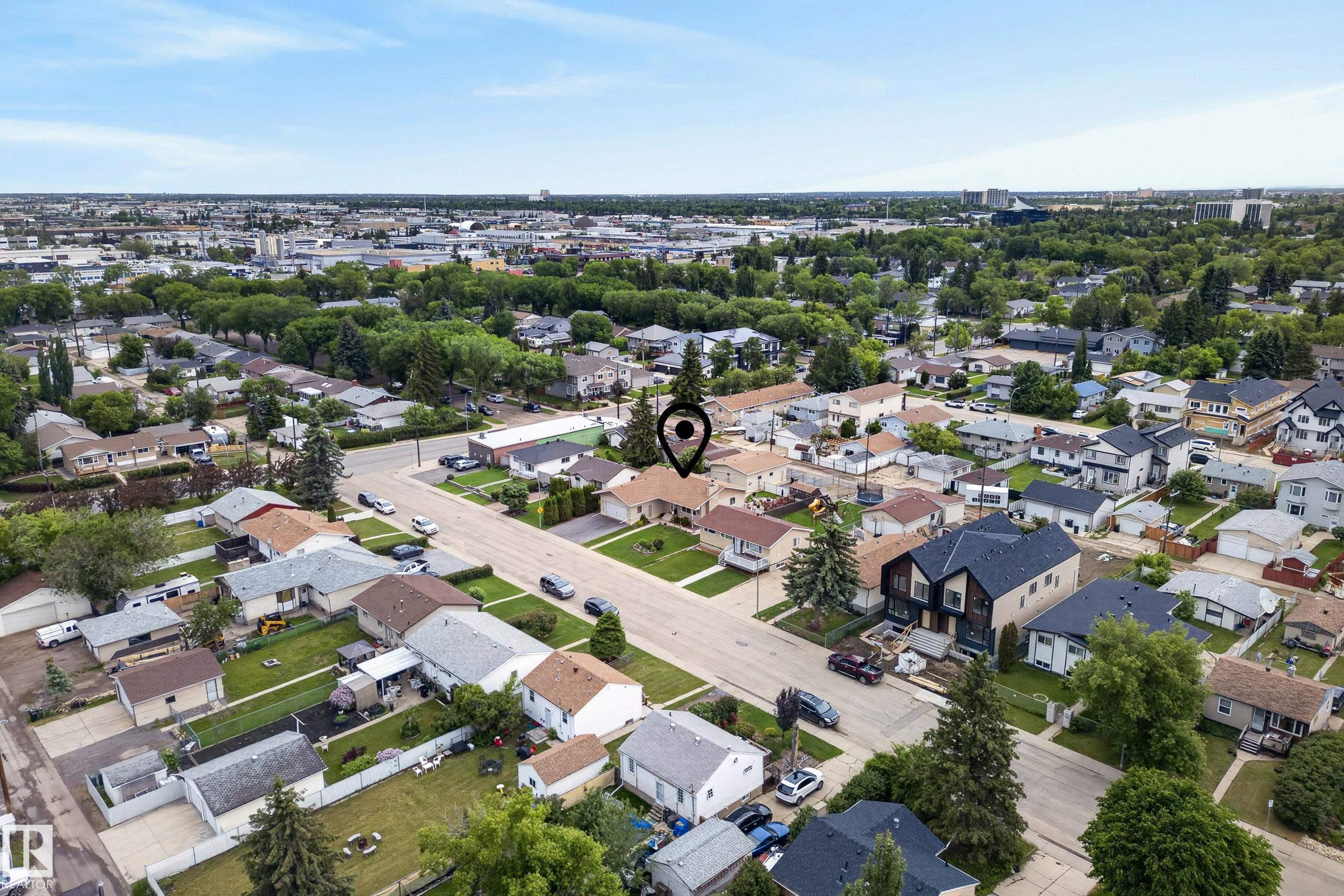 Photo 47 at 10935 152 Street NW, High Park, Edmonton