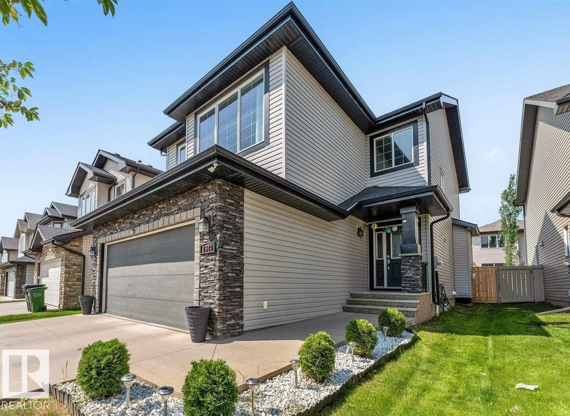 1944 68 Street SW, Summerside, Edmonton