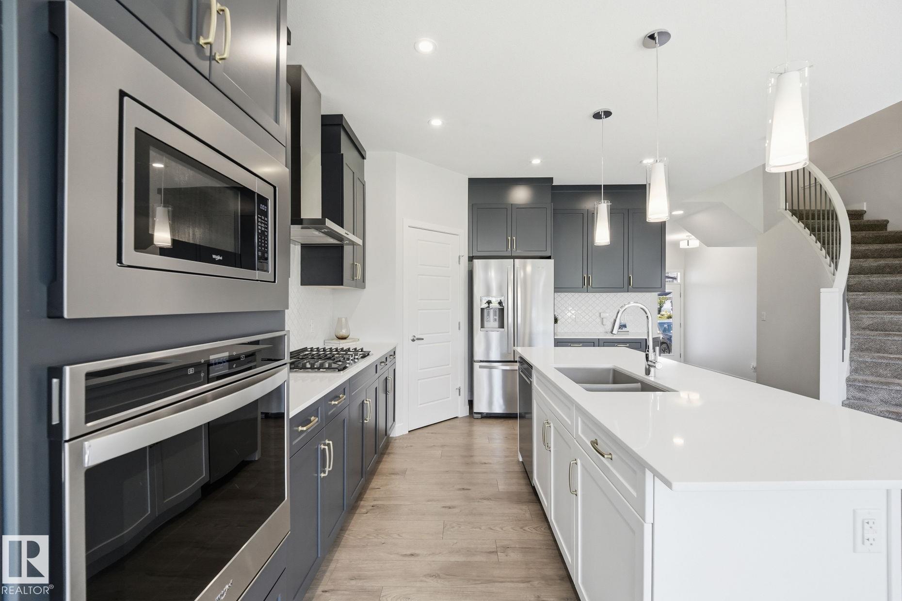Photo 12 at 6015 Edmonds Place NW, Edgemont, Edmonton
