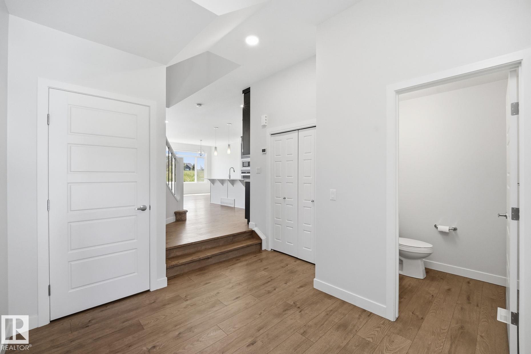 Photo 10 at 6015 Edmonds Place NW, Edgemont, Edmonton