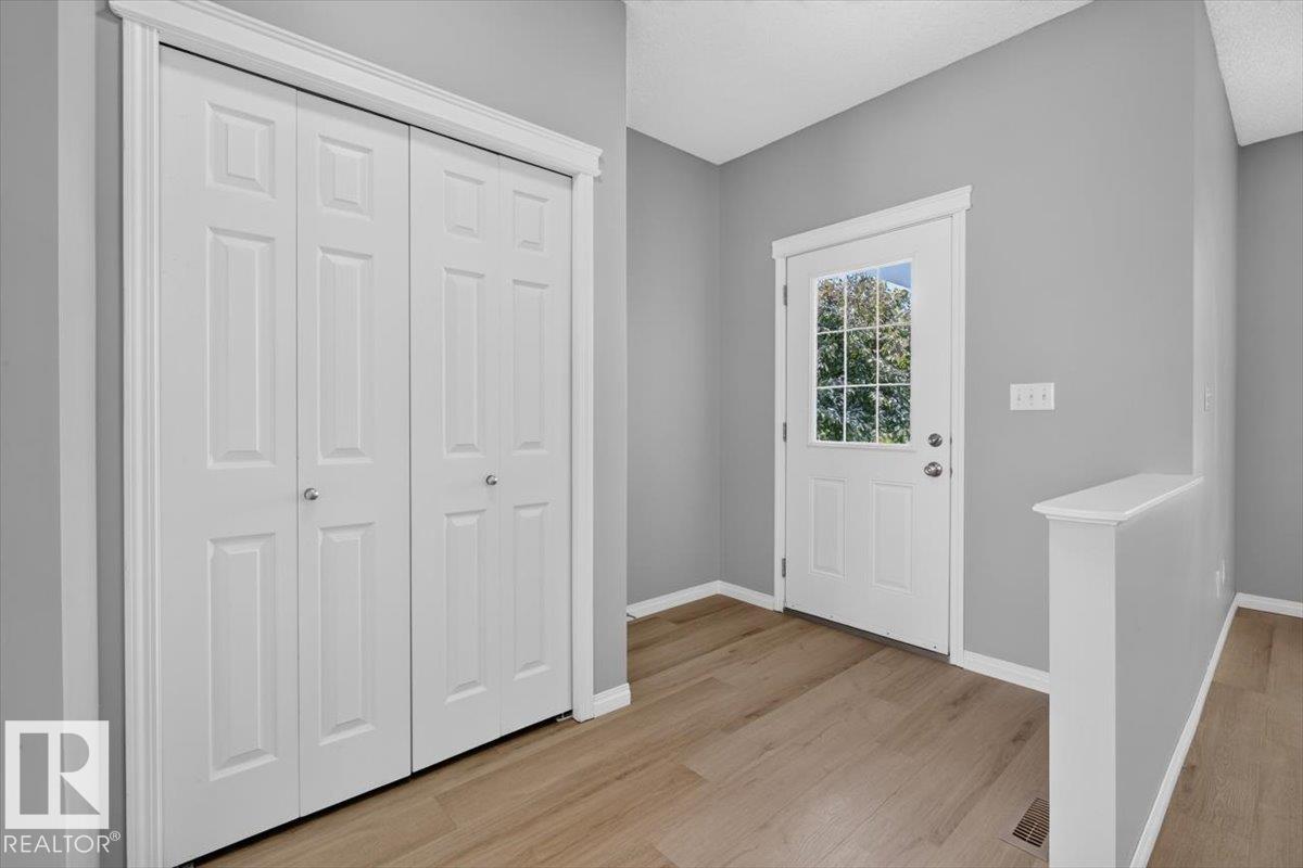 7704 16 Avenue SW, Summerside, Edmonton