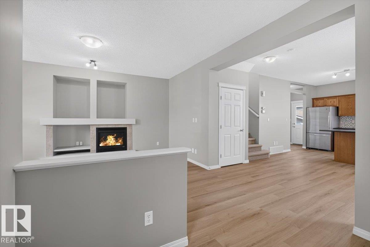 7704 16 Avenue SW, Summerside, Edmonton