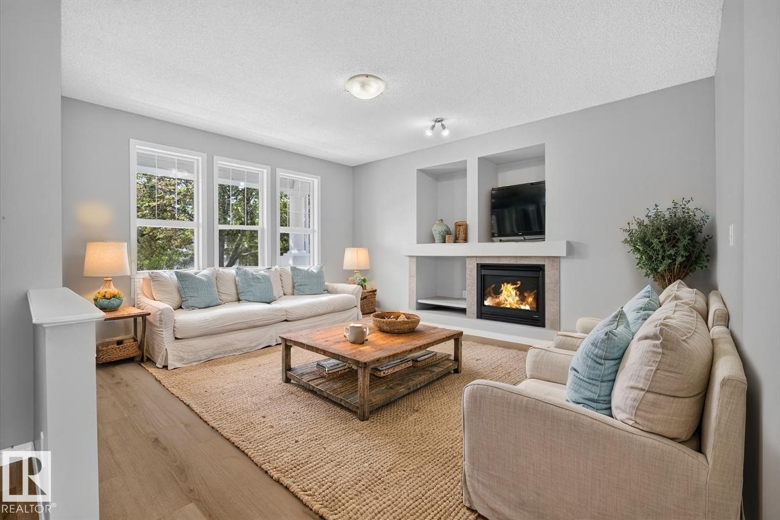7704 16 Avenue SW, Summerside, Edmonton