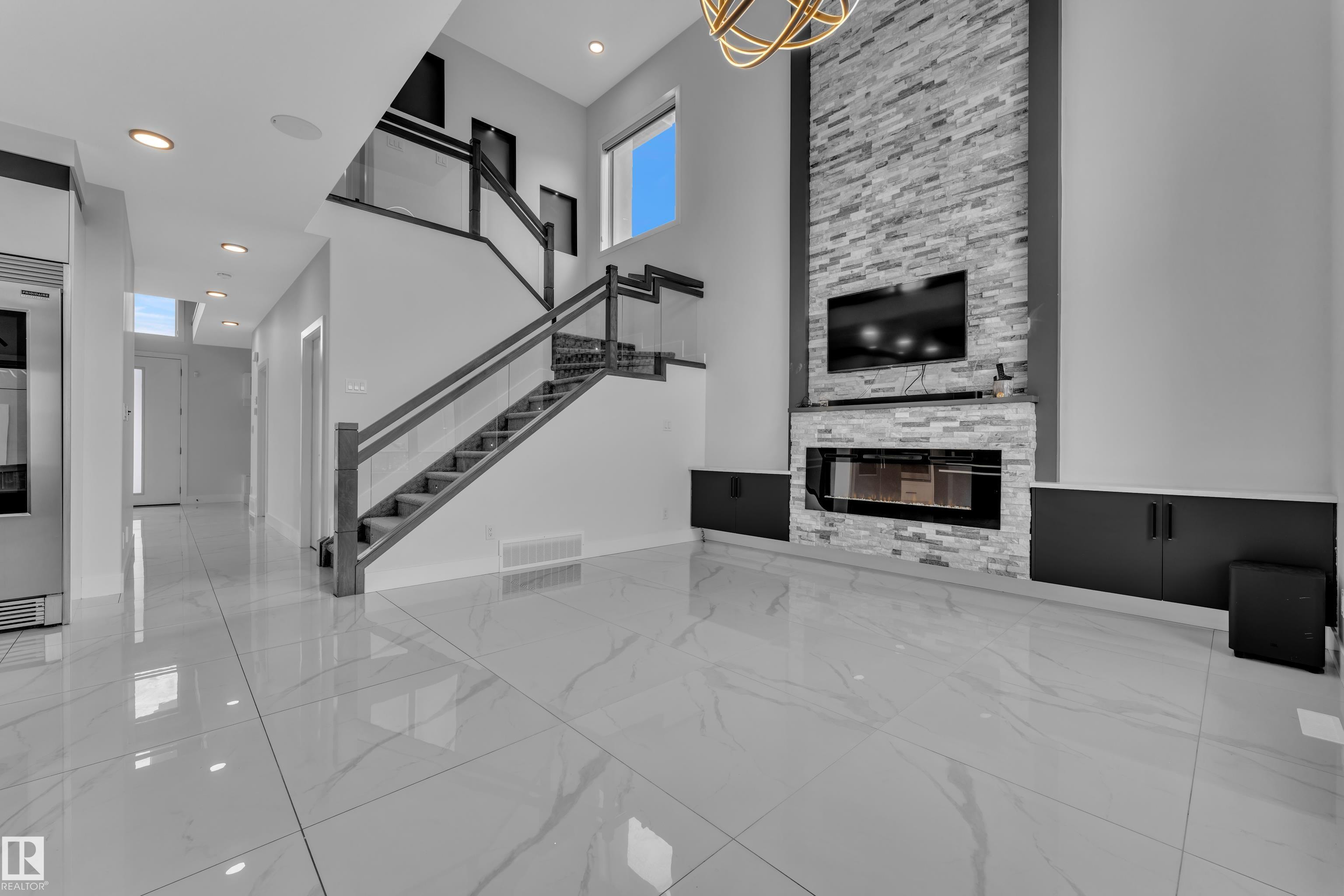 Photo 13 at 1460 25 Street NW, Laurel, Edmonton
