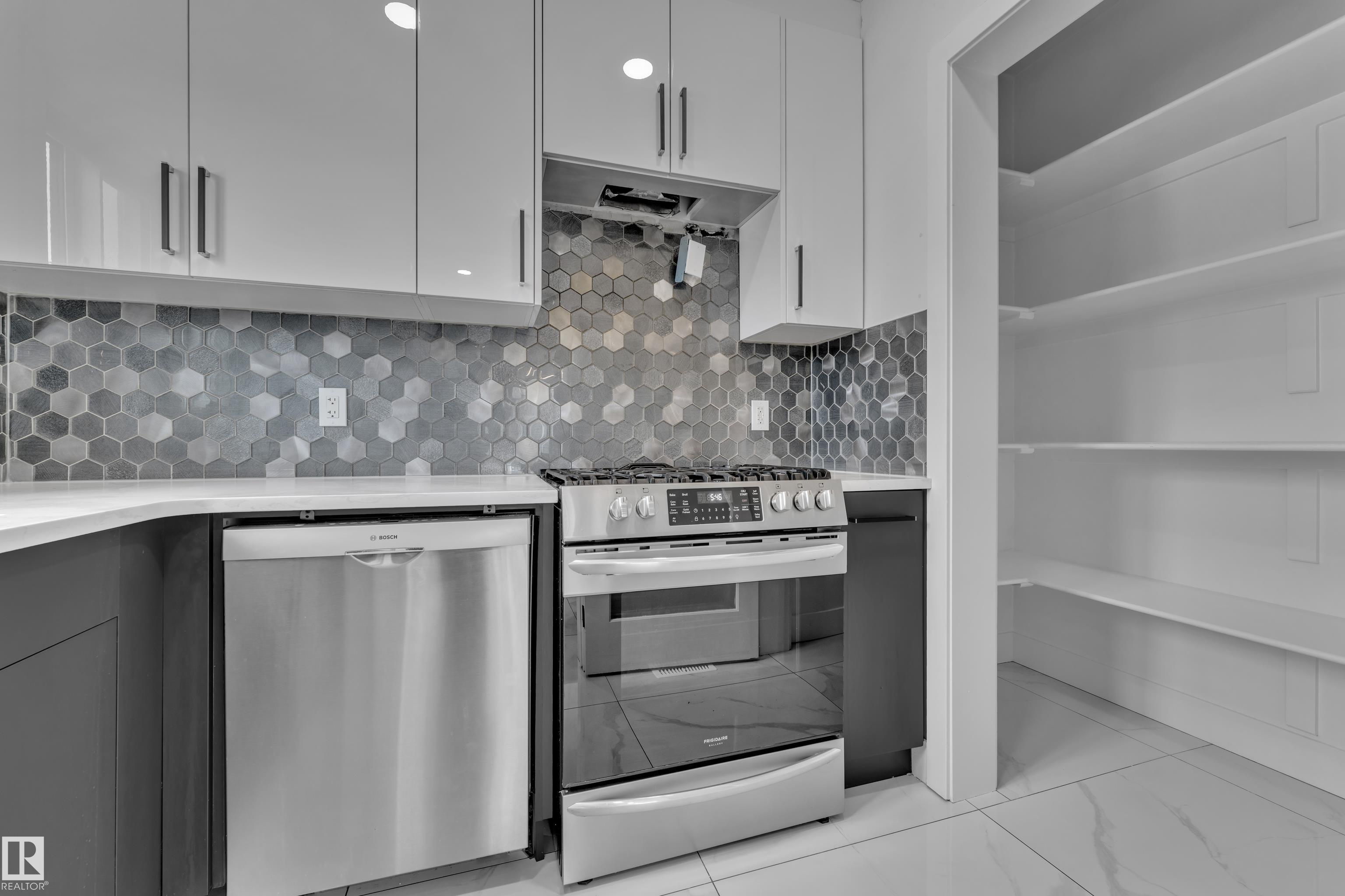 Photo 21 at 1460 25 Street NW, Laurel, Edmonton