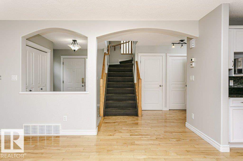 Photo 13 at 8018 3 Avenue SW, Ellerslie, Edmonton