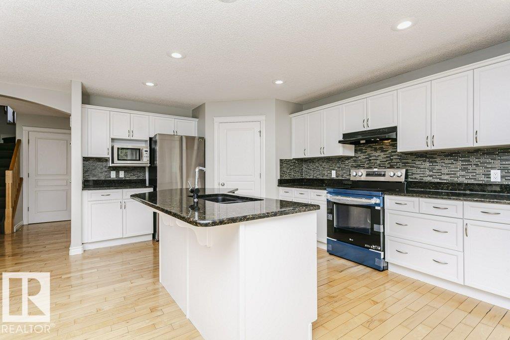 Photo 16 at 8018 3 Avenue SW, Ellerslie, Edmonton