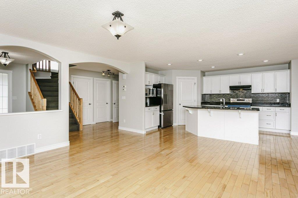 Photo 18 at 8018 3 Avenue SW, Ellerslie, Edmonton