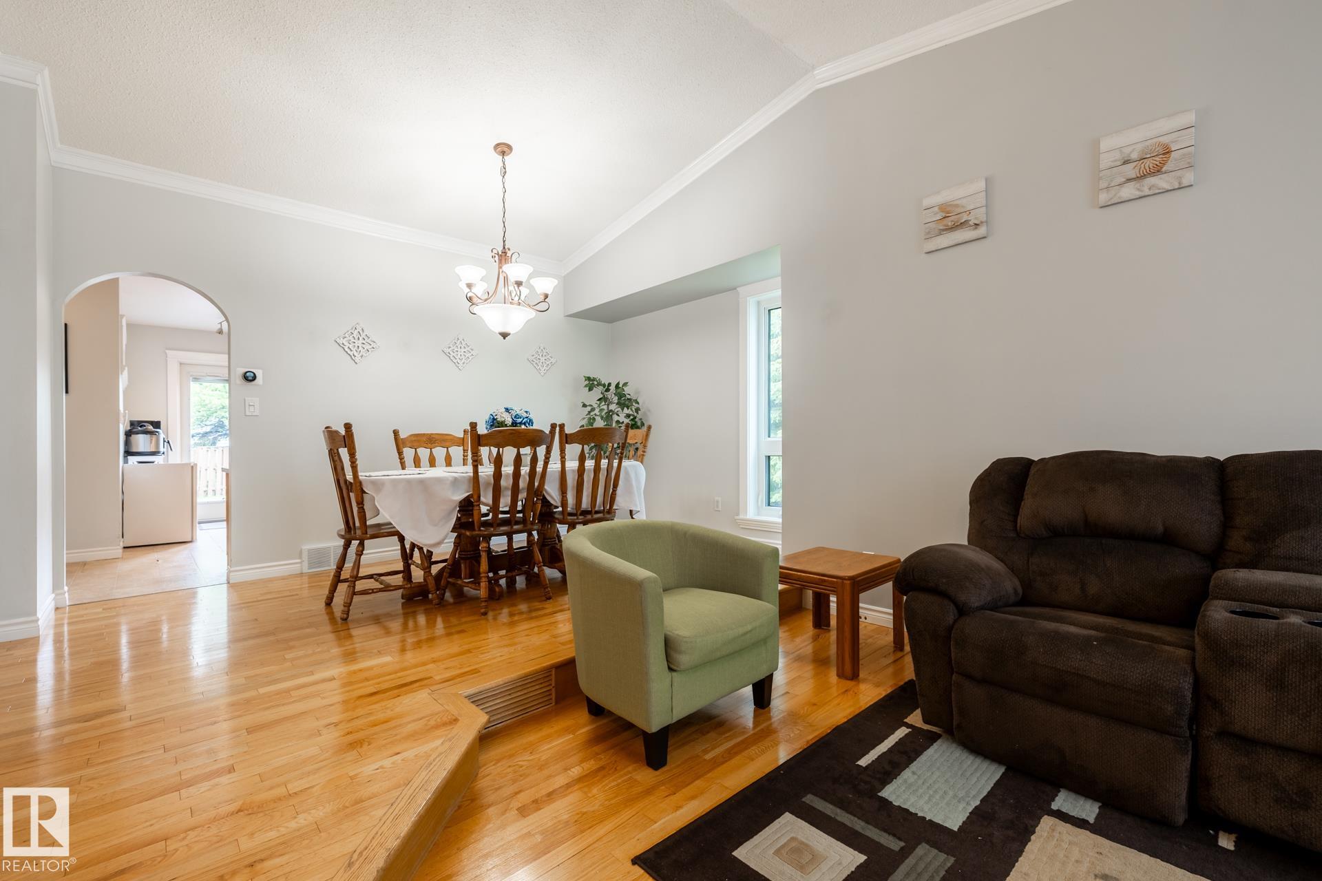 Photo 12 at 27 Danforth Crescent, Deer Ridge, St. Albert