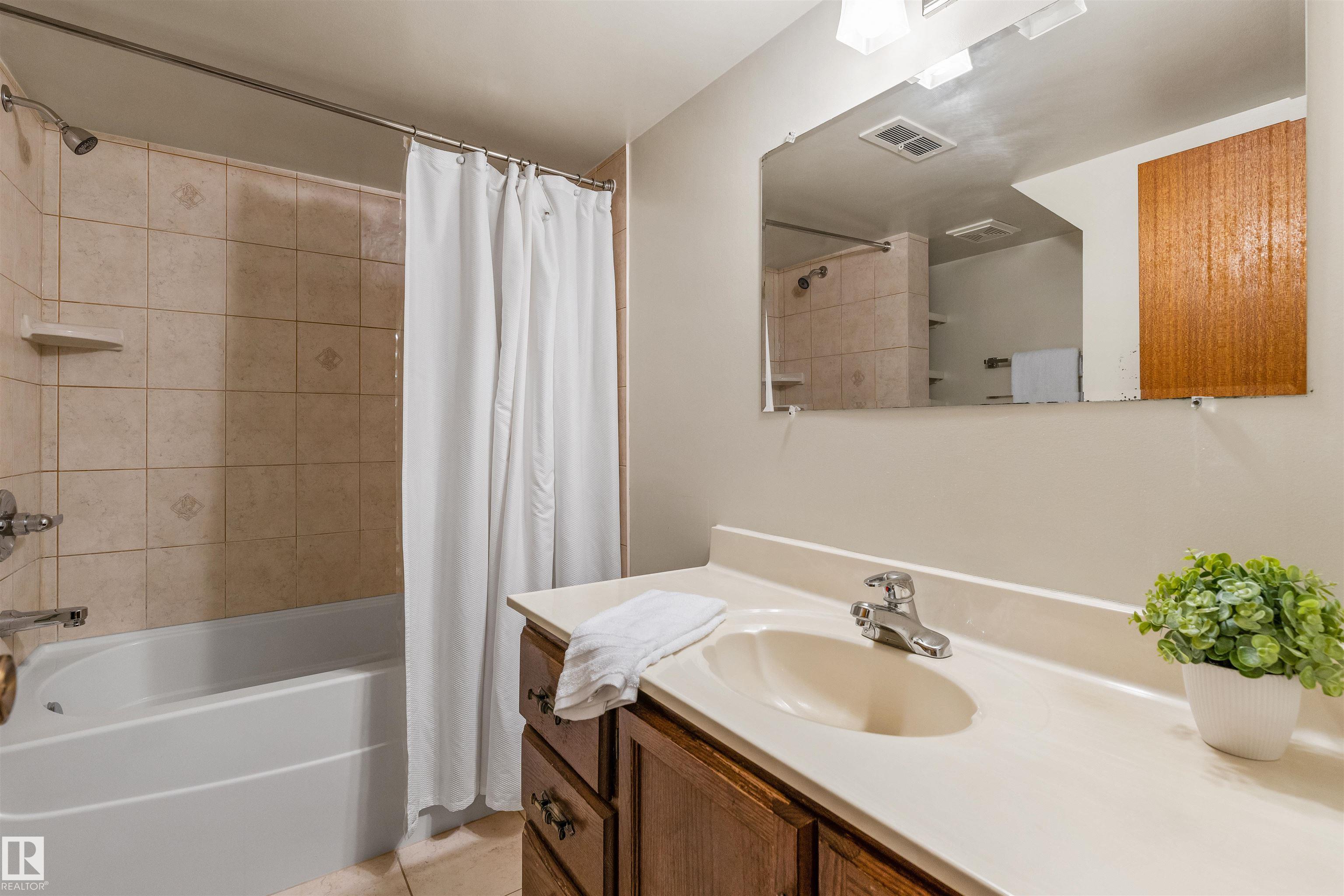 Photo 33 at 37 Leon Place, Lacombe Park, St. Albert