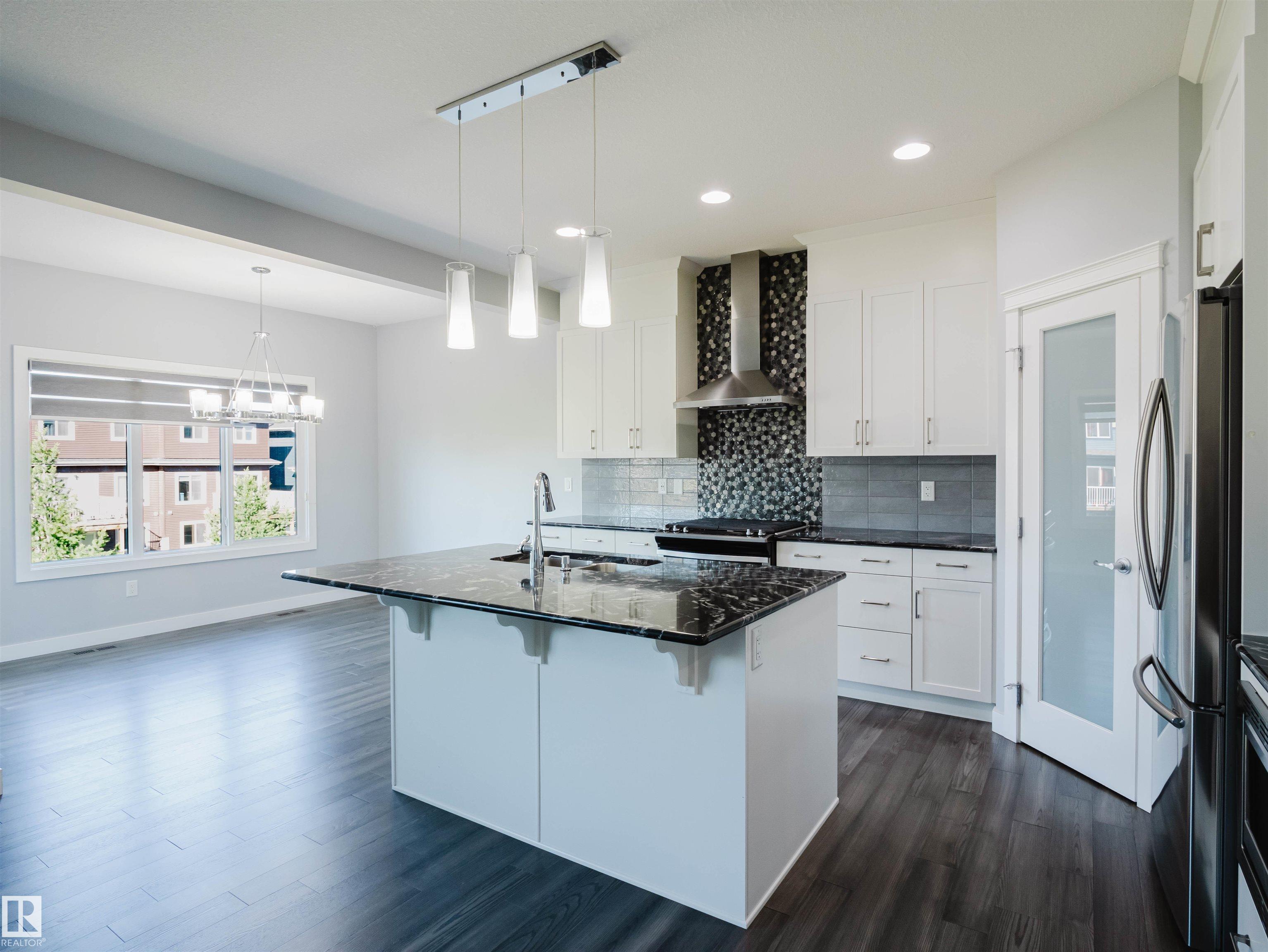 Photo 9 at 2526 Wonnacott Loop SW, Walker, Edmonton