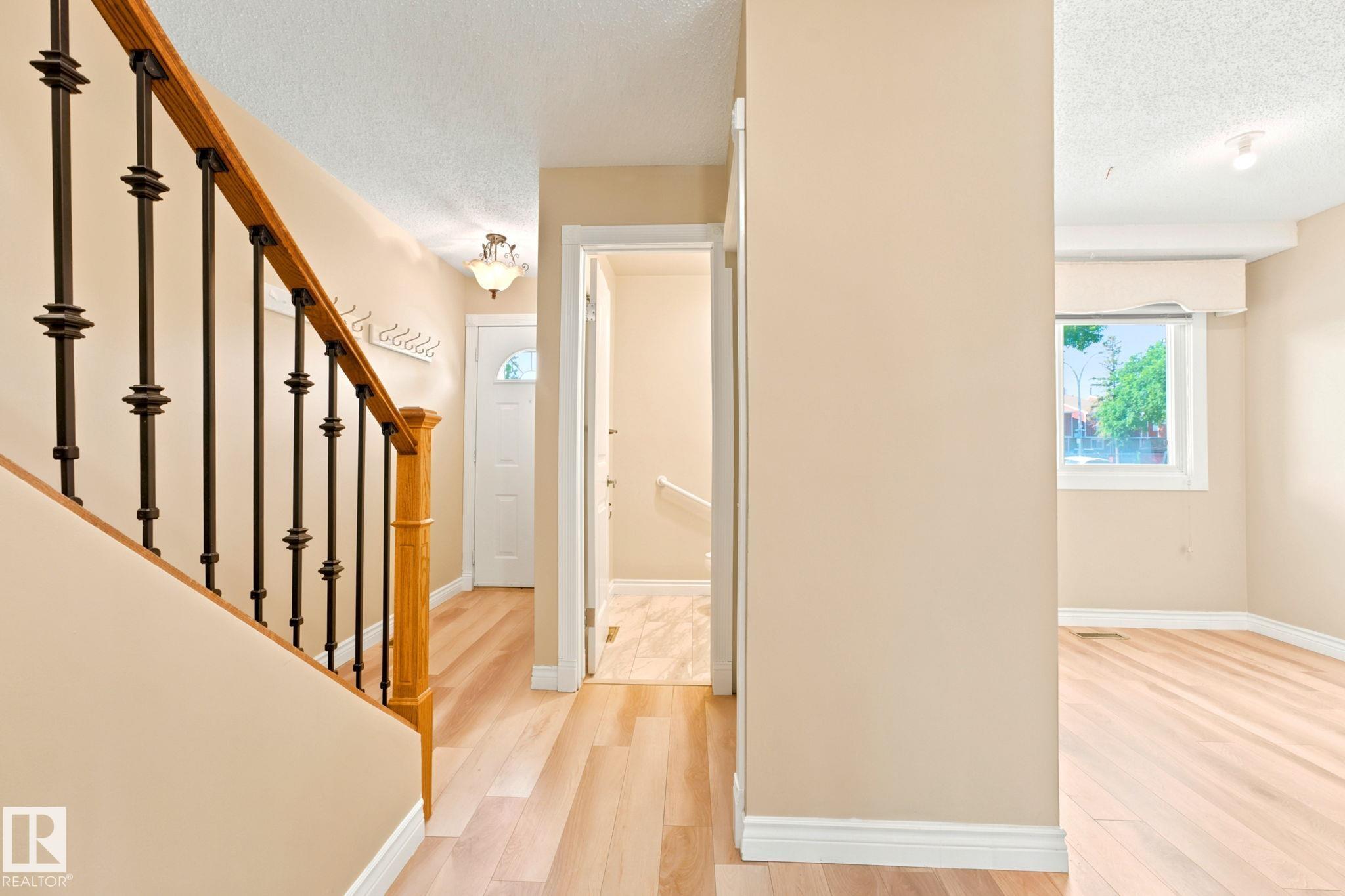 Photo 16 at 41 - 4707 126 Avenue NW, Homesteader, Edmonton