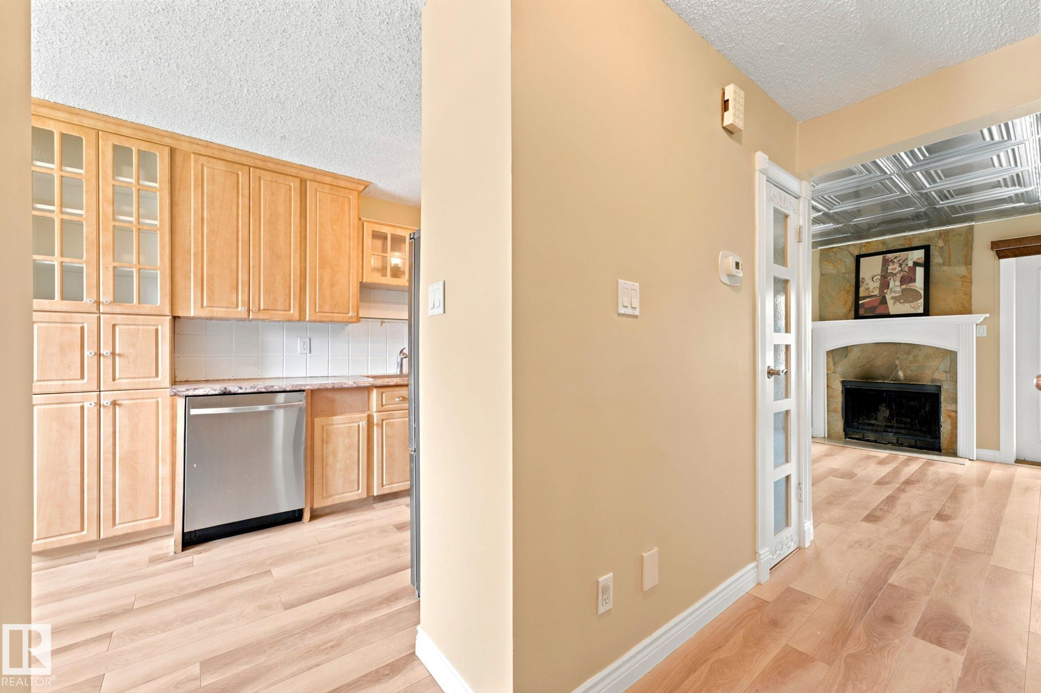 Photo 7 at 41 - 4707 126 Avenue NW, Homesteader, Edmonton