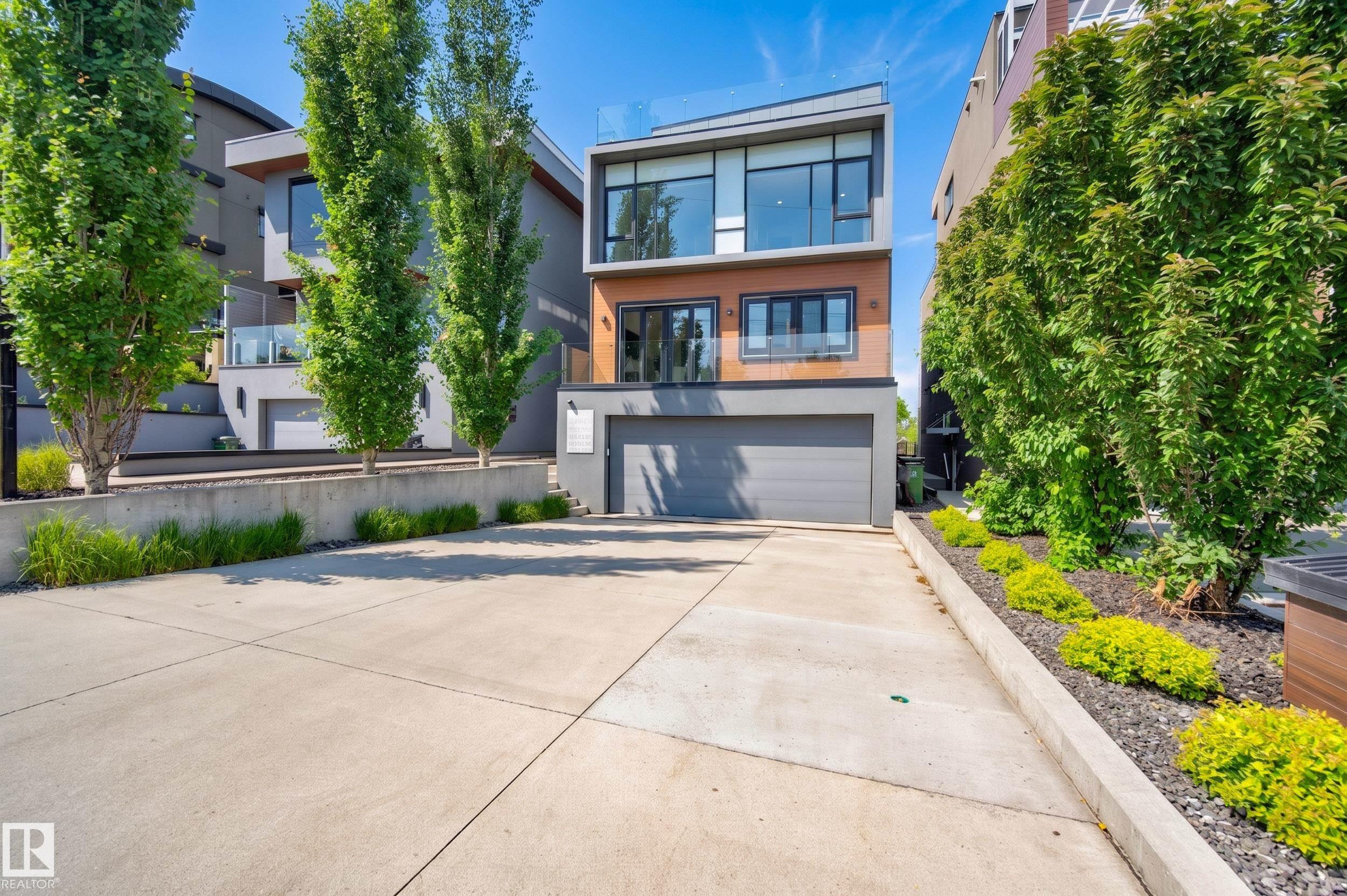 Photo 73 at 9509 99b Street NW, Strathcona, Edmonton