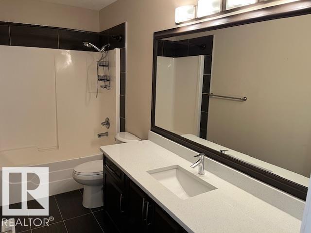 Photo 15 at 805 Hodgins Road NW, The Hamptons, Edmonton