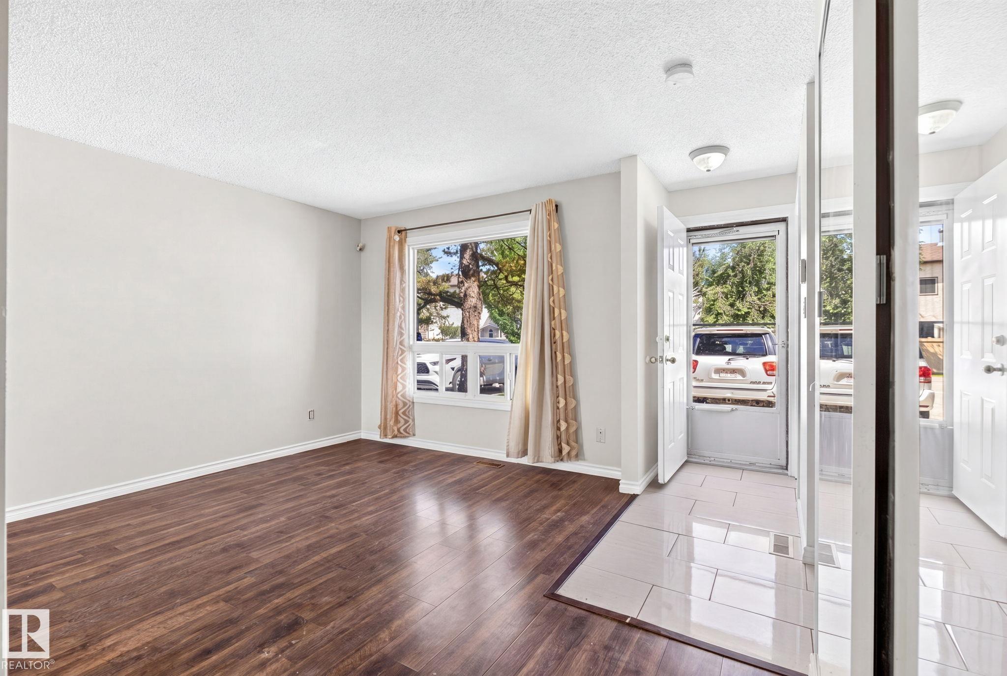 Photo 13 at 7 - 1651 46 Street NW, Pollard Meadows, Edmonton