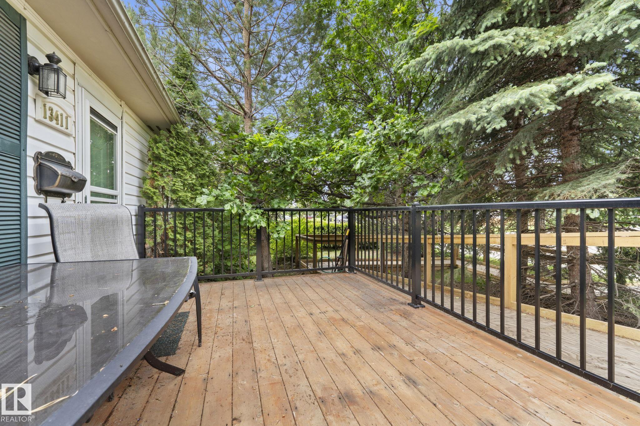Photo 4 at 13411 105 Street NW, Rosslyn, Edmonton