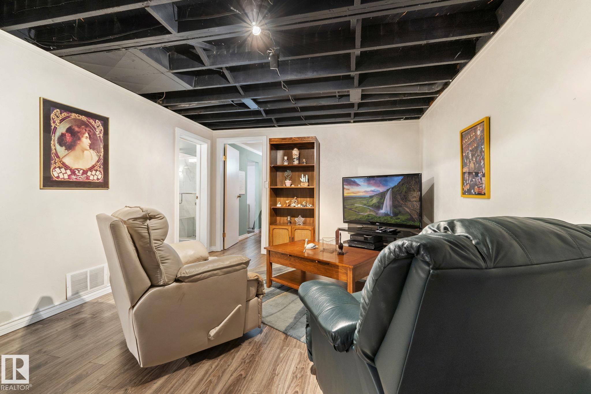 Photo 35 at 13411 105 Street NW, Rosslyn, Edmonton