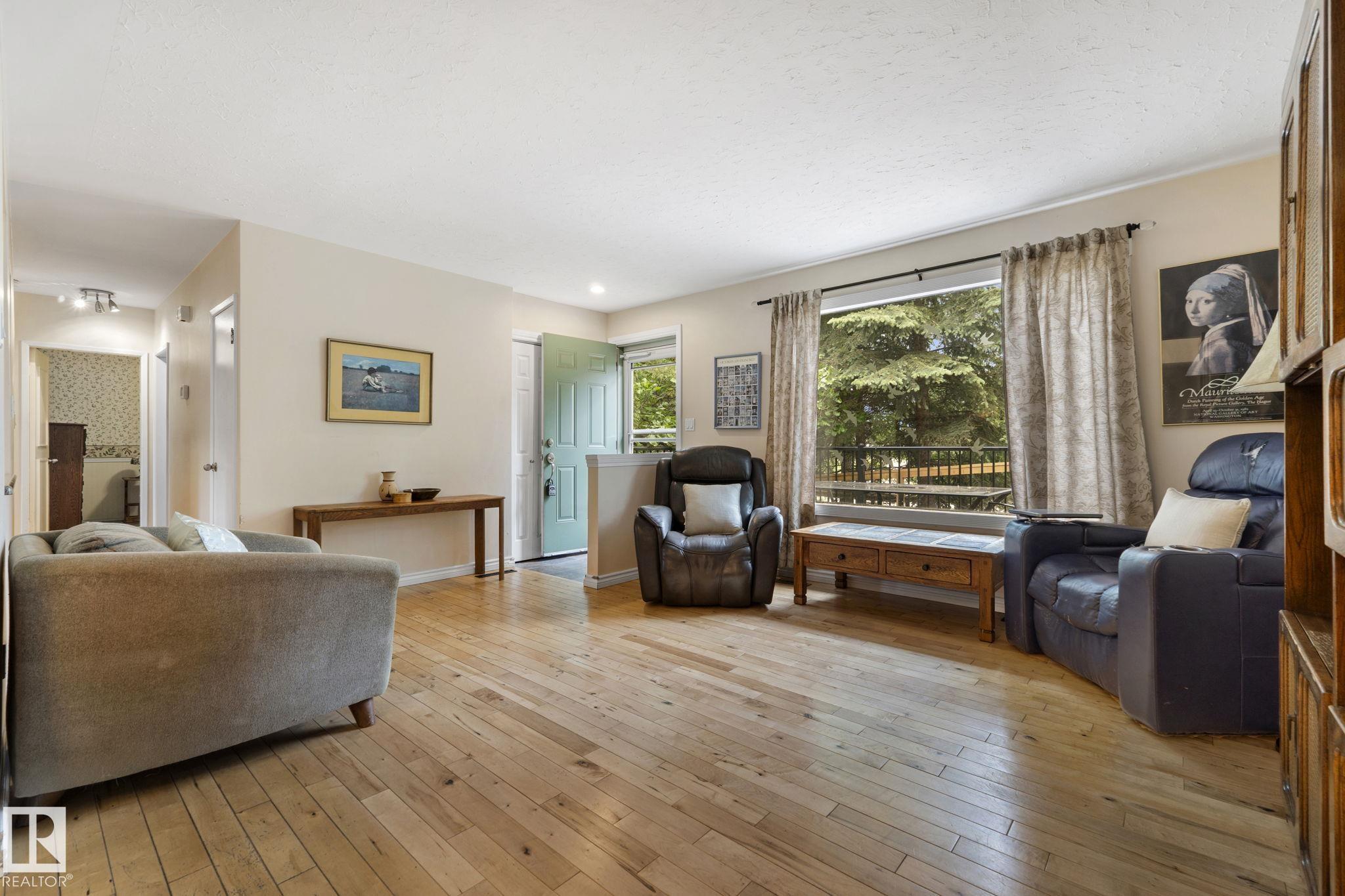 Photo 9 at 13411 105 Street NW, Rosslyn, Edmonton