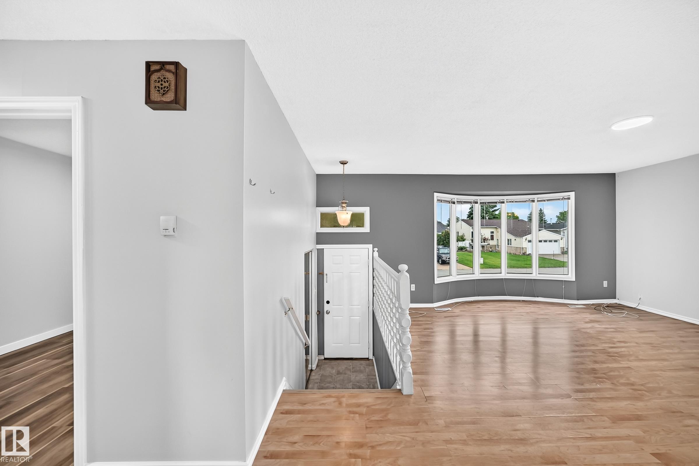 Photo 3 at 1103 56 Street NW, Sakaw, Edmonton