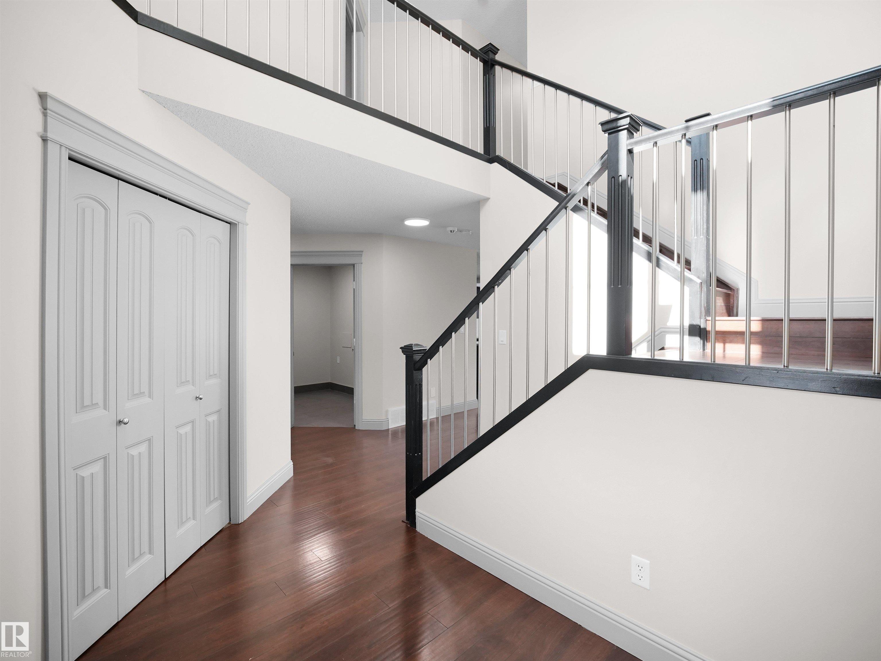 Photo 10 at 6116 10 Avenue SW, Walker, Edmonton
