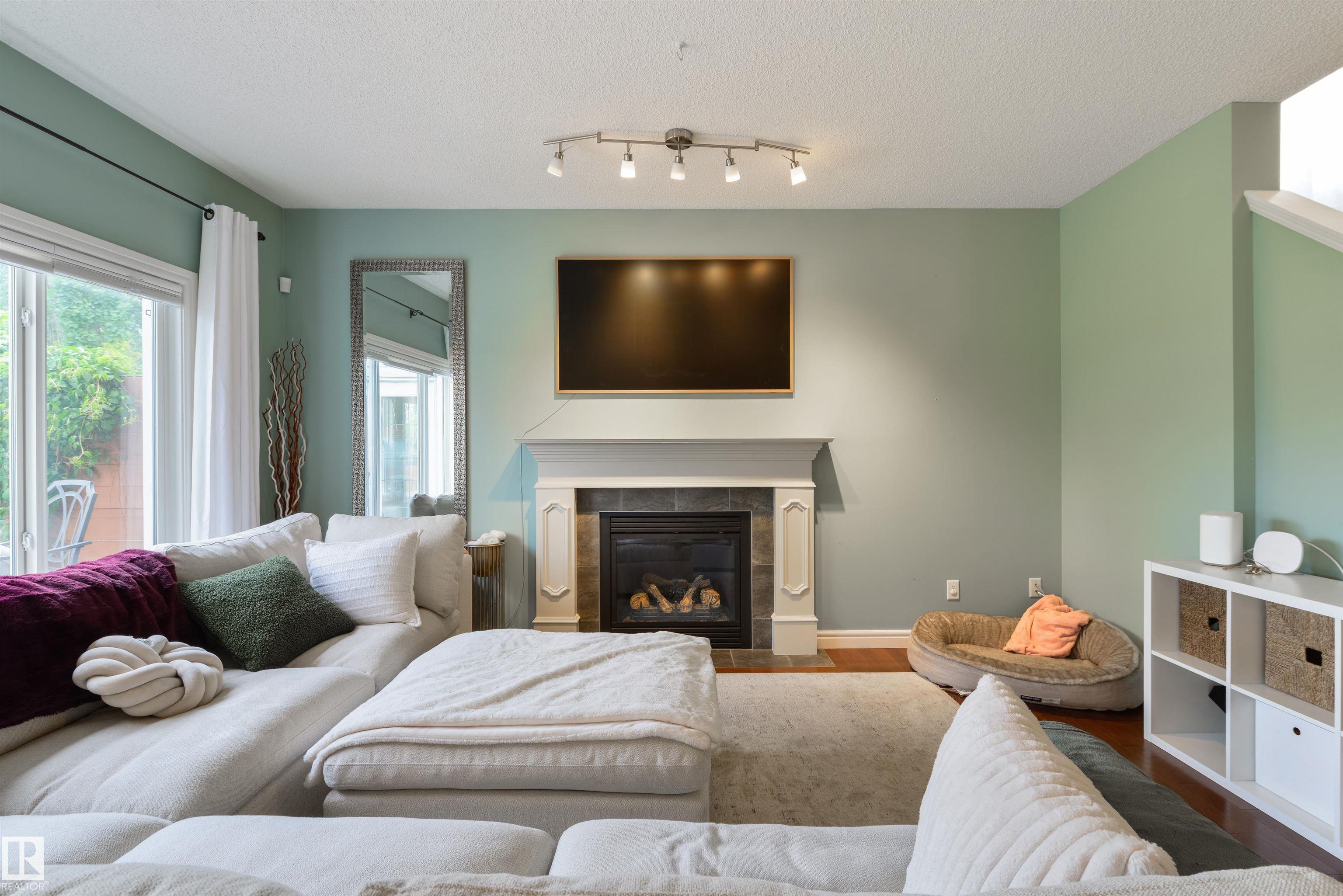 Photo 8 at 1375 113 Street SW, Rutherford, Edmonton