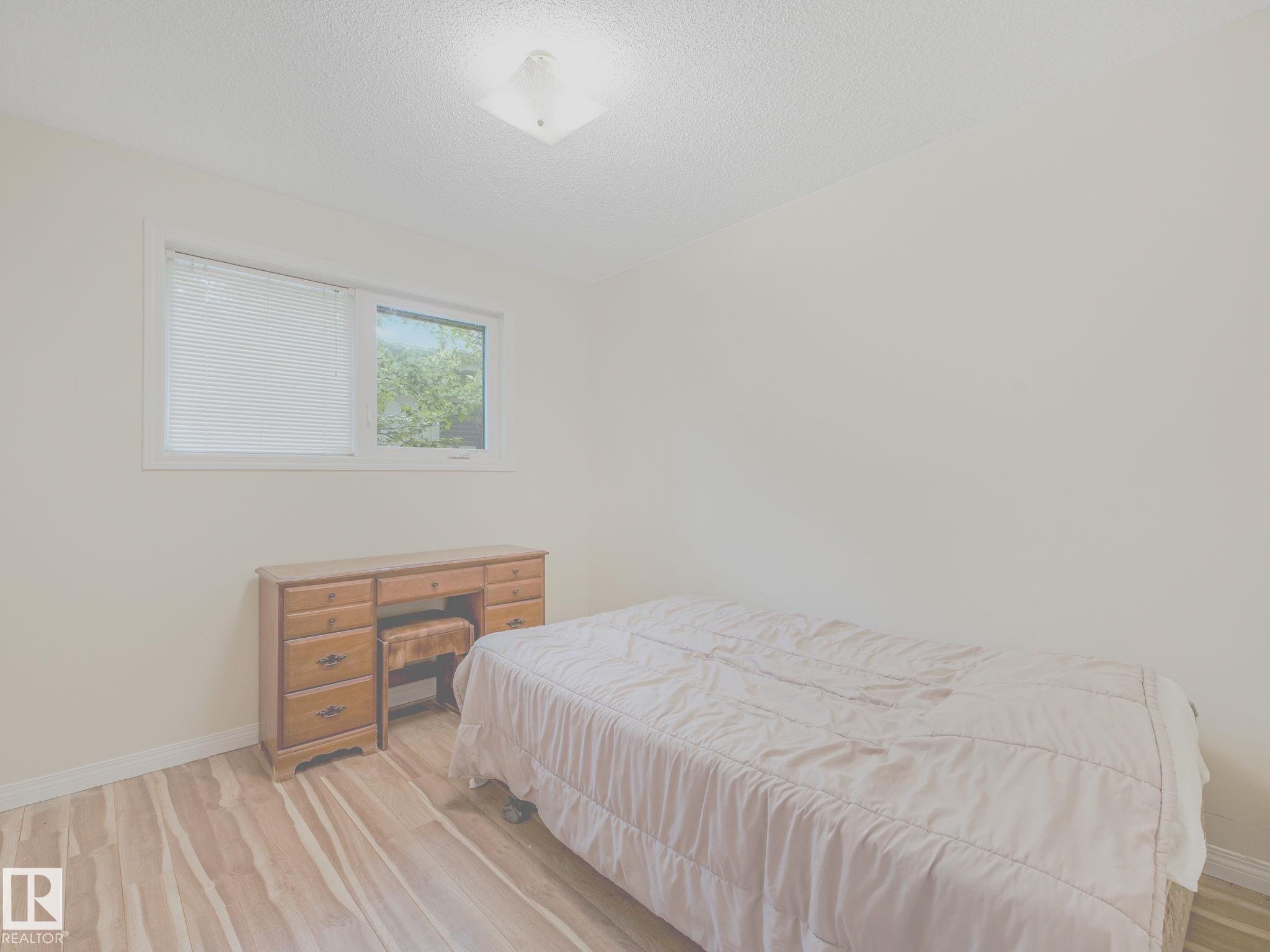 Photo 17 at 5 Akins Drive, Akinsdale, St. Albert