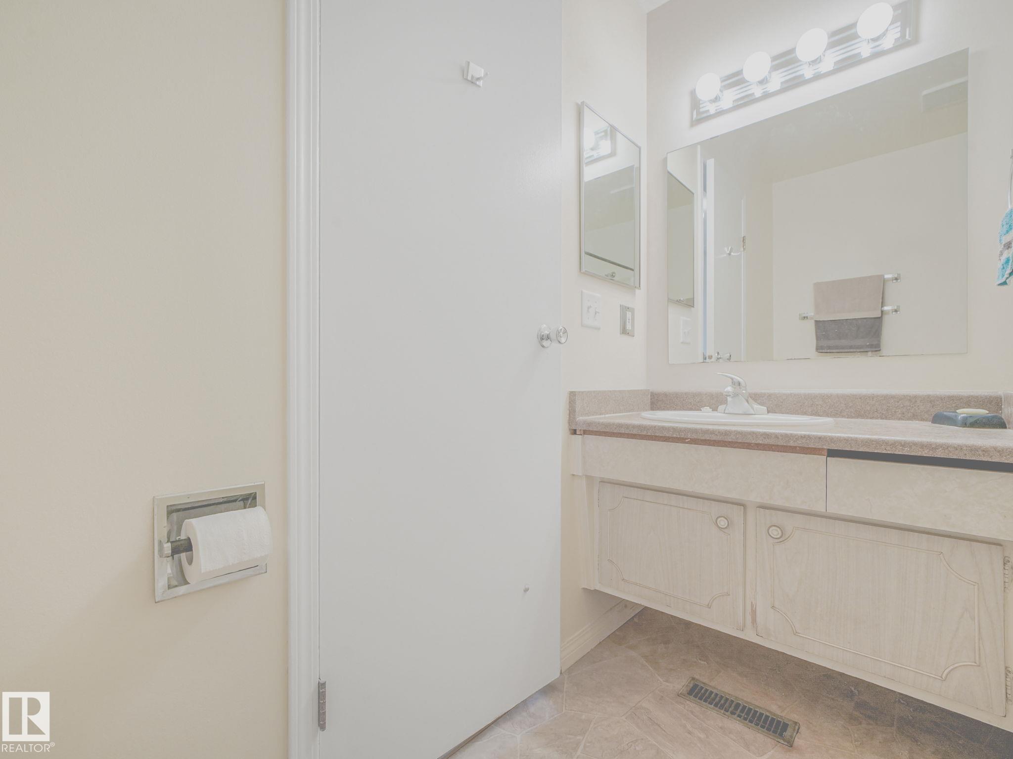 Photo 19 at 5 Akins Drive, Akinsdale, St. Albert