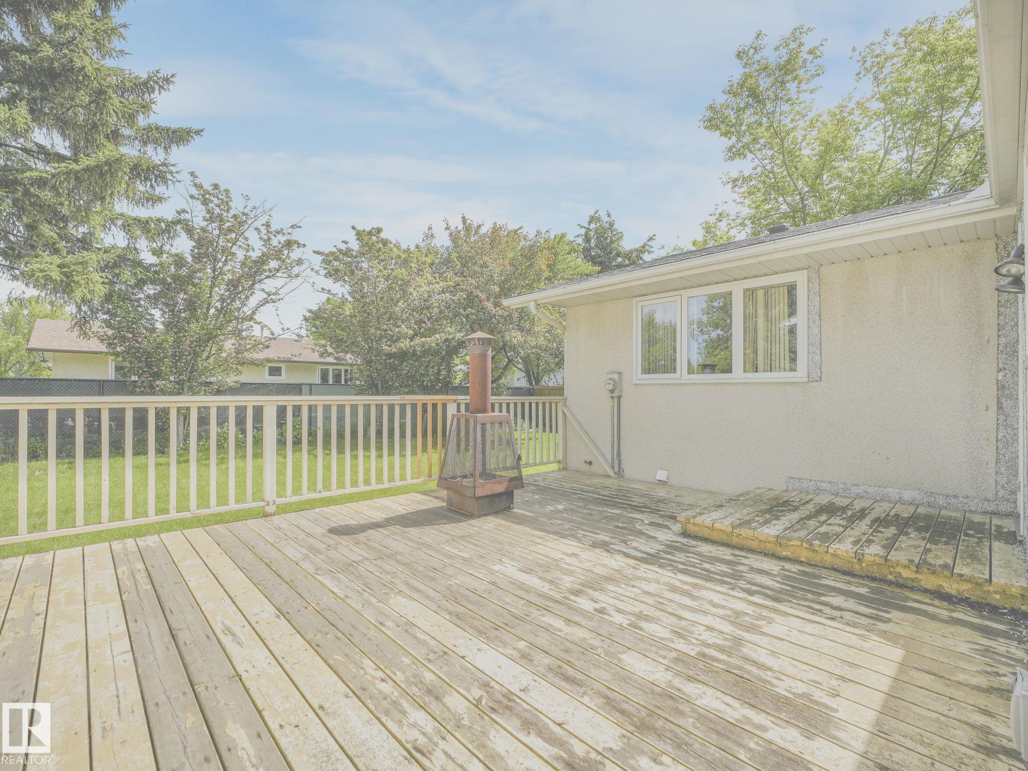 Photo 34 at 5 Akins Drive, Akinsdale, St. Albert