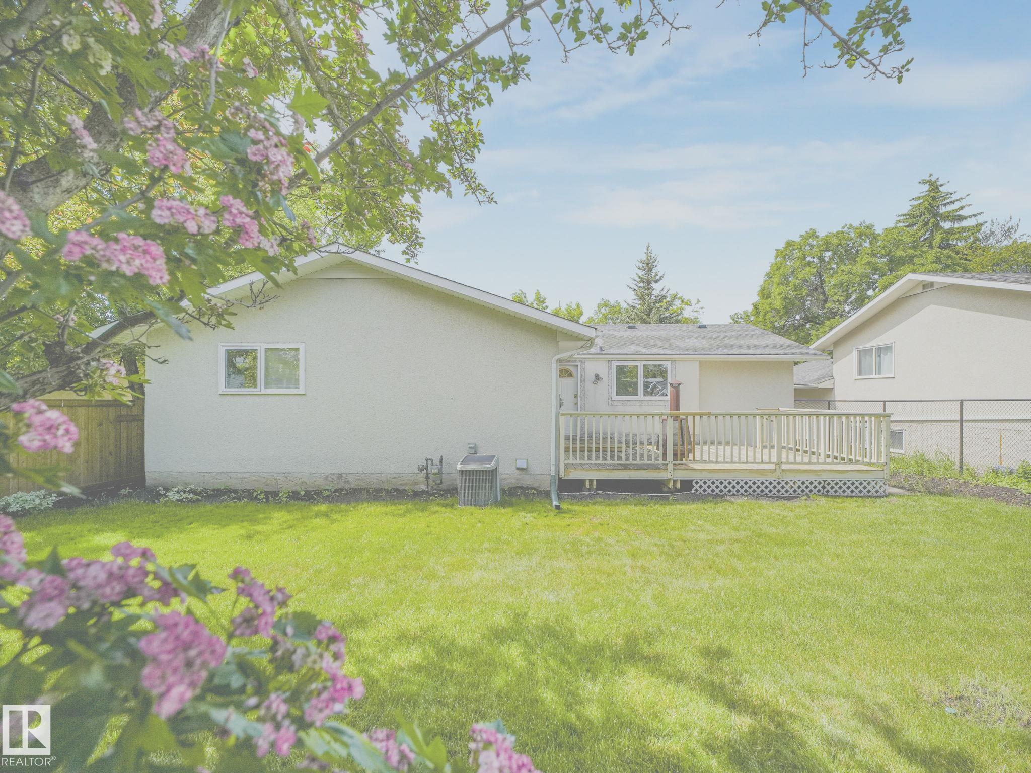 Photo 37 at 5 Akins Drive, Akinsdale, St. Albert