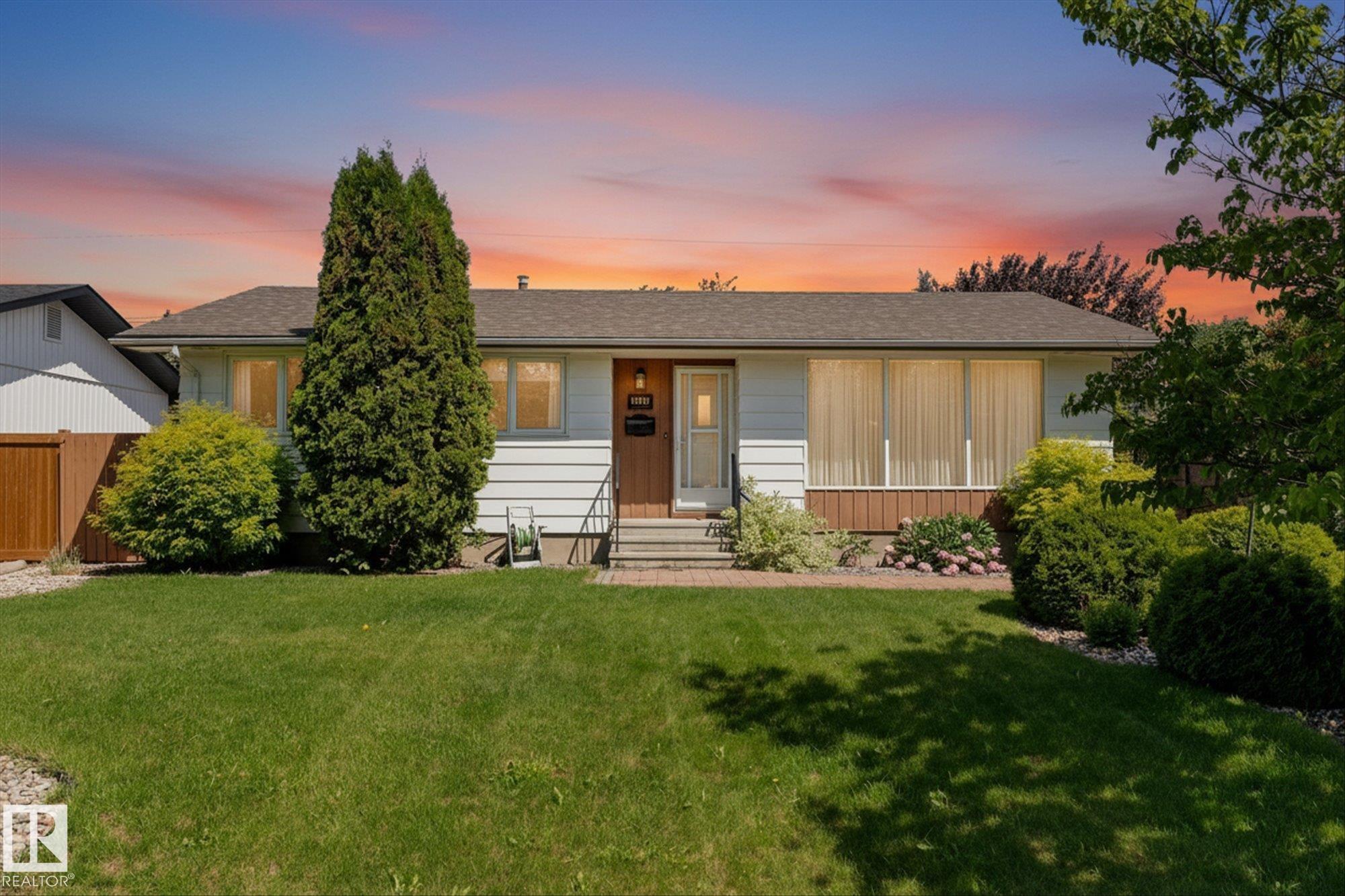 15112 76a Avenue NW, Rio Terrace, Edmonton 2