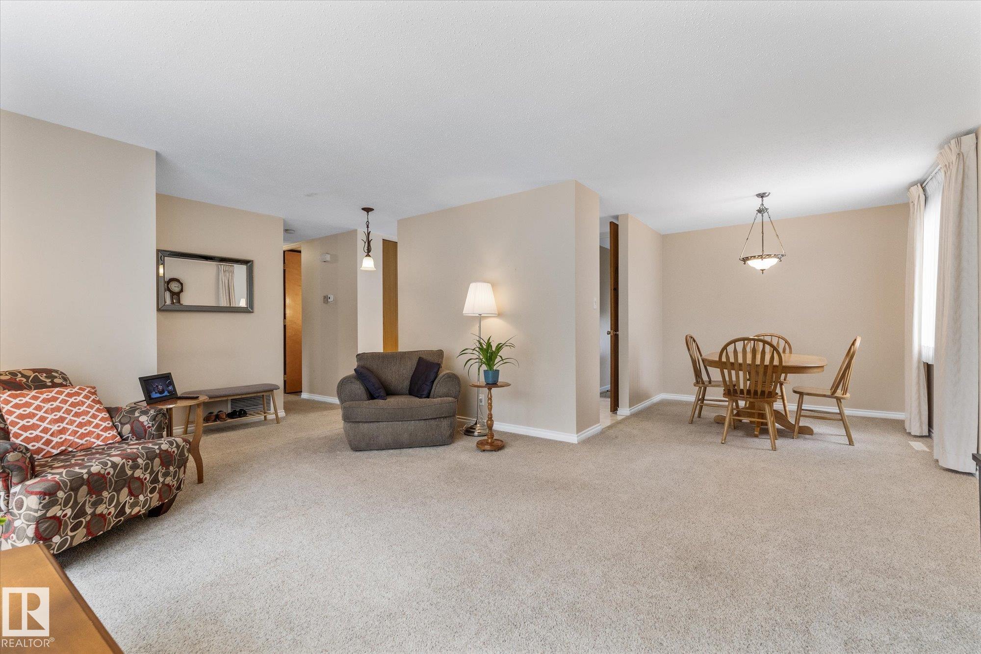 Photo 12 at 15112 76a Avenue NW, Rio Terrace, Edmonton