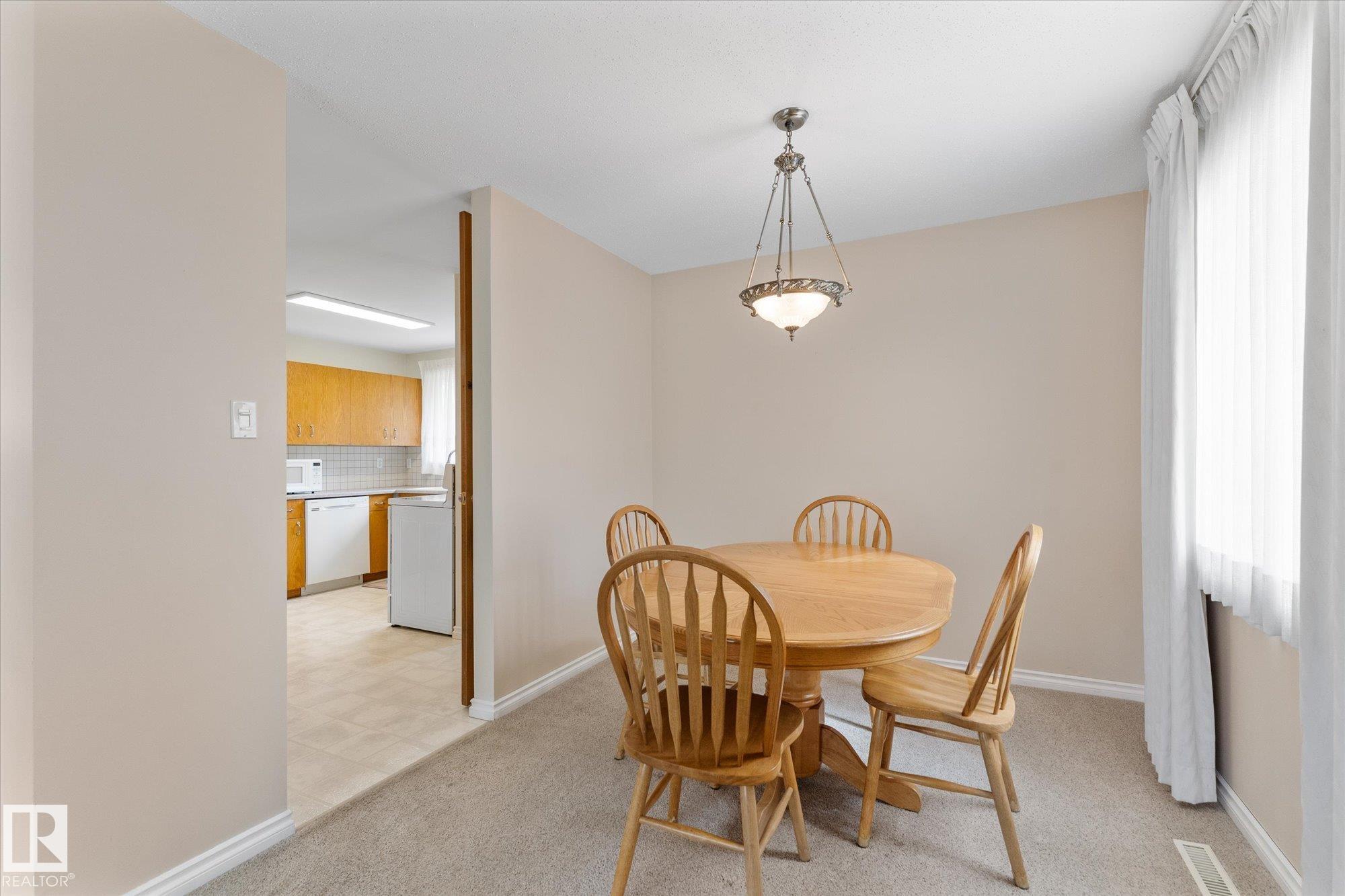 Photo 13 at 15112 76a Avenue NW, Rio Terrace, Edmonton