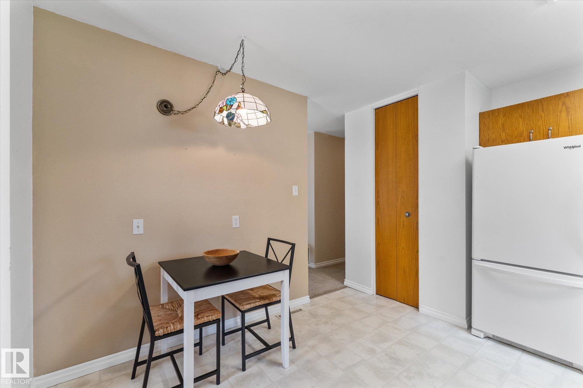 Photo 14 at 15112 76a Avenue NW, Rio Terrace, Edmonton