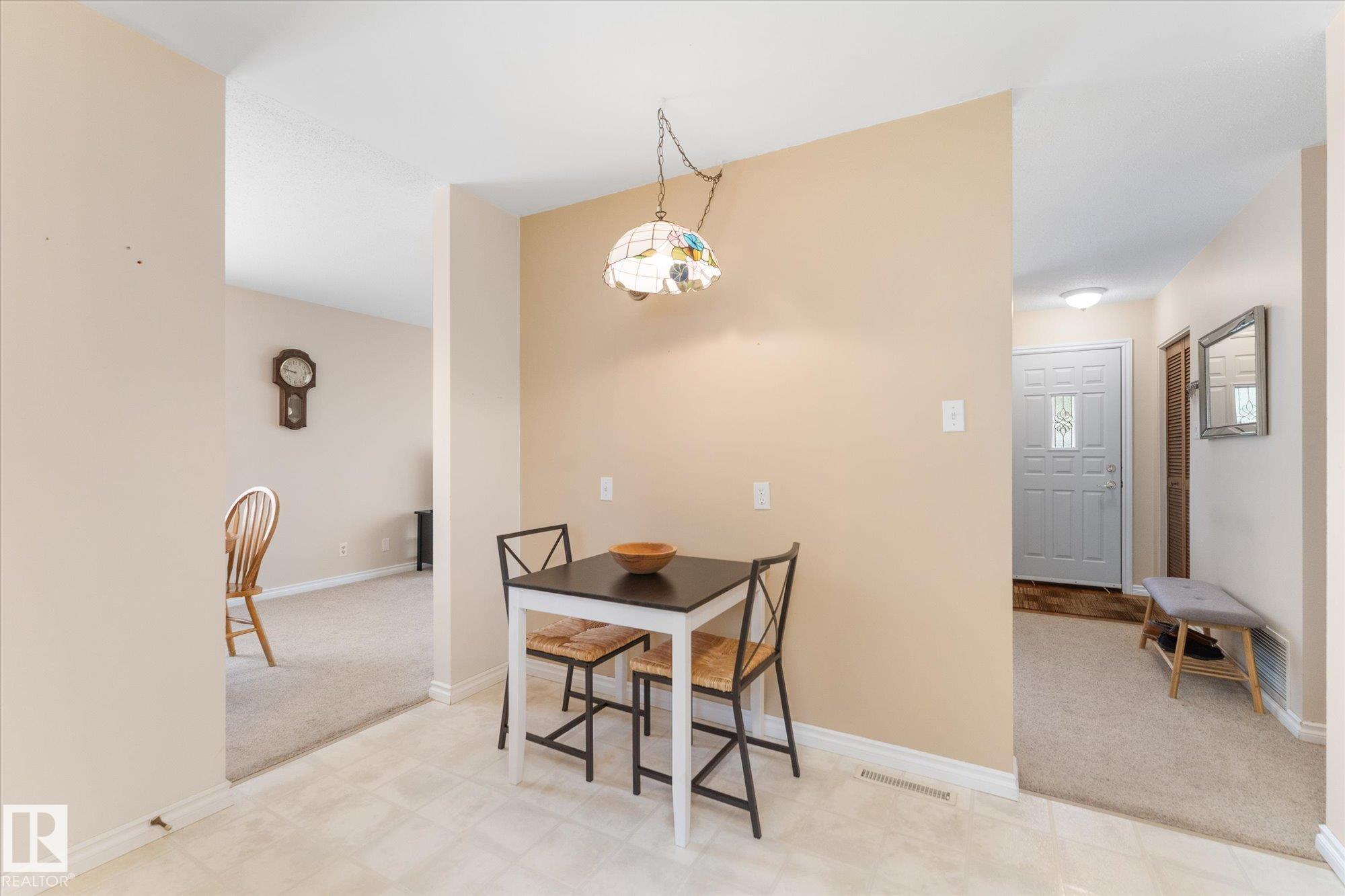 Photo 15 at 15112 76a Avenue NW, Rio Terrace, Edmonton