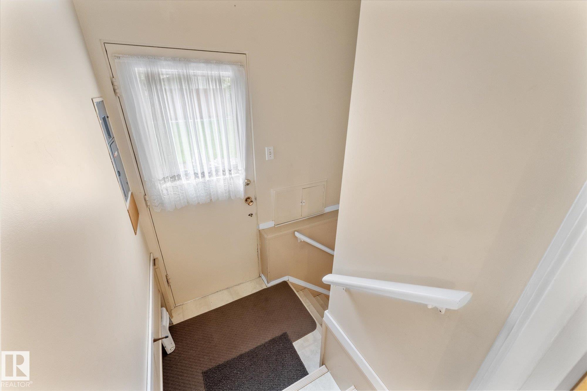 Photo 28 at 15112 76a Avenue NW, Rio Terrace, Edmonton