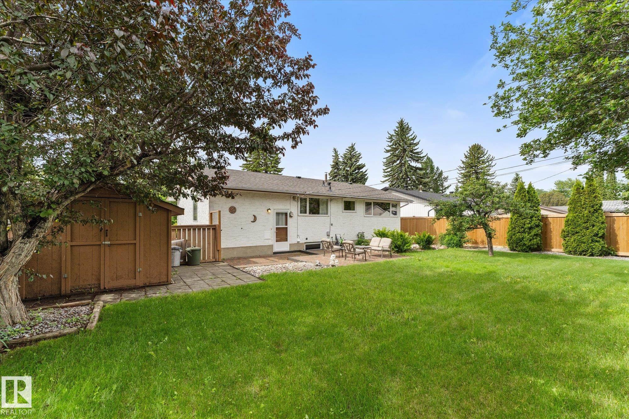 Photo 4 at 15112 76a Avenue NW, Rio Terrace, Edmonton