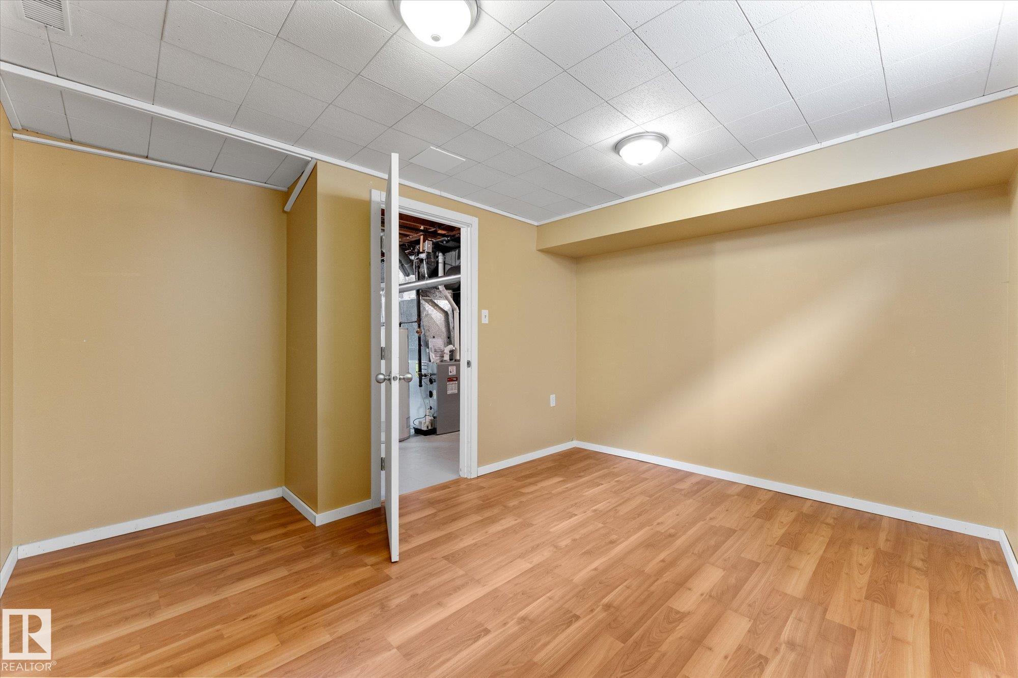 Photo 33 at 15112 76a Avenue NW, Rio Terrace, Edmonton