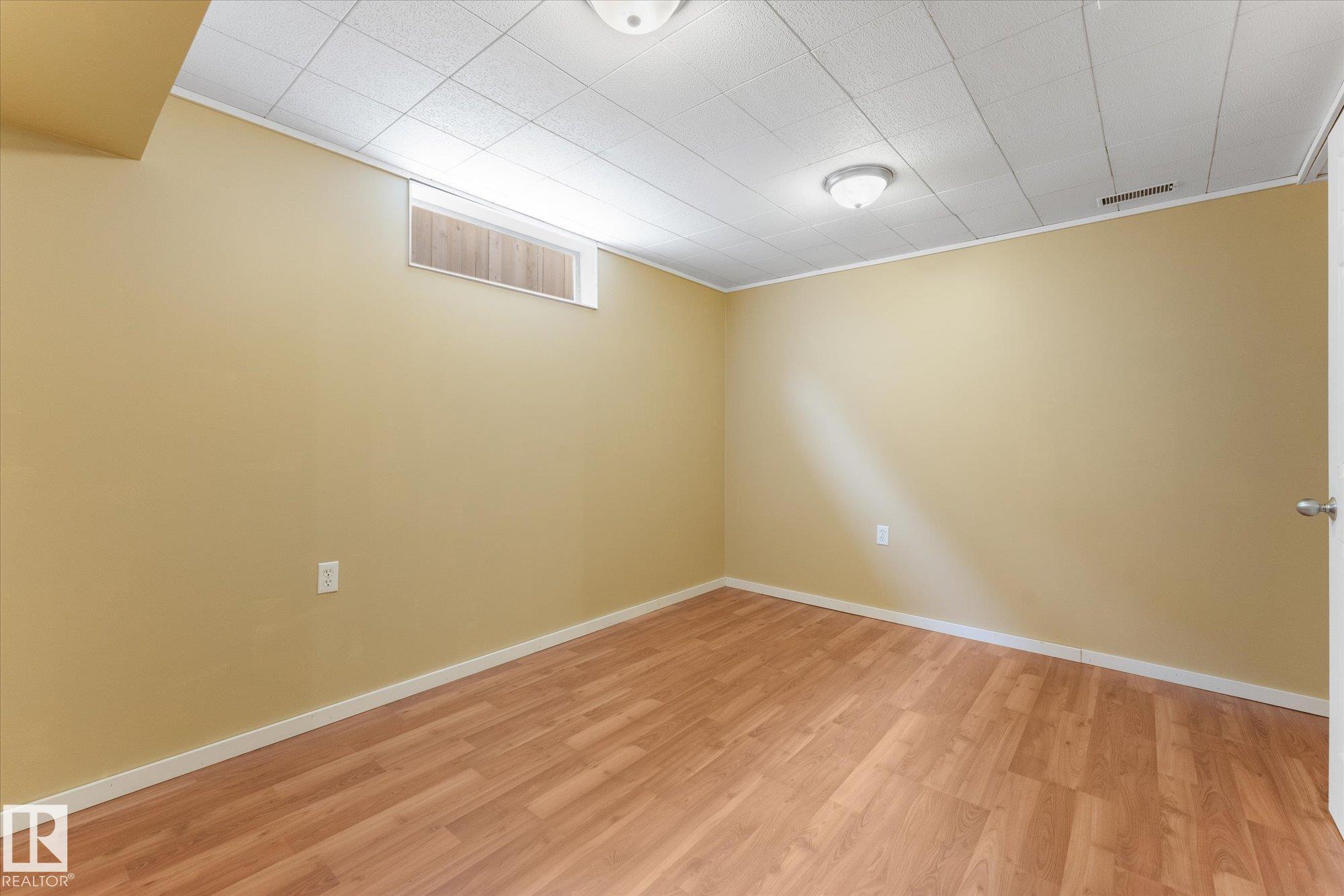 Photo 34 at 15112 76a Avenue NW, Rio Terrace, Edmonton