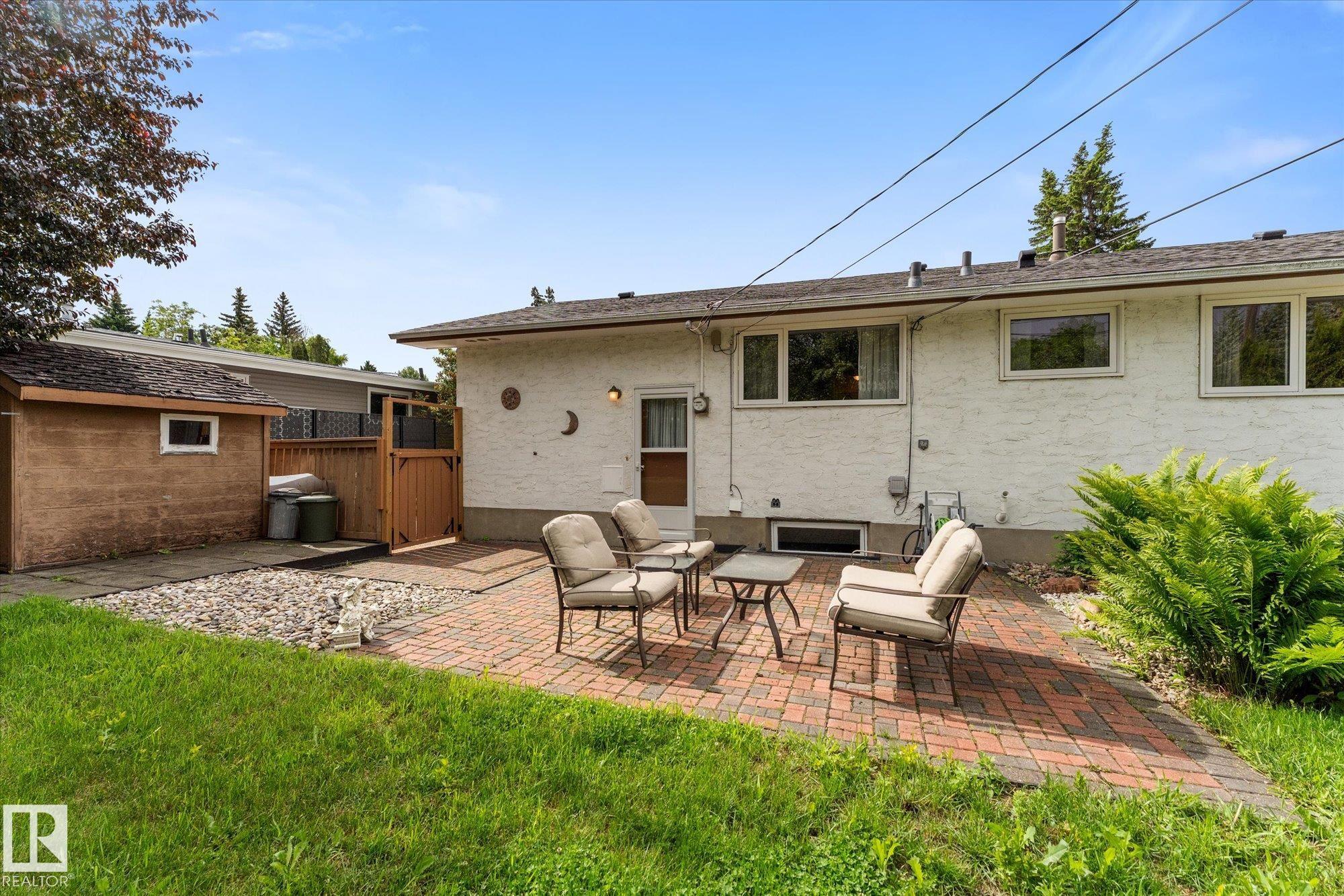 Photo 5 at 15112 76a Avenue NW, Rio Terrace, Edmonton