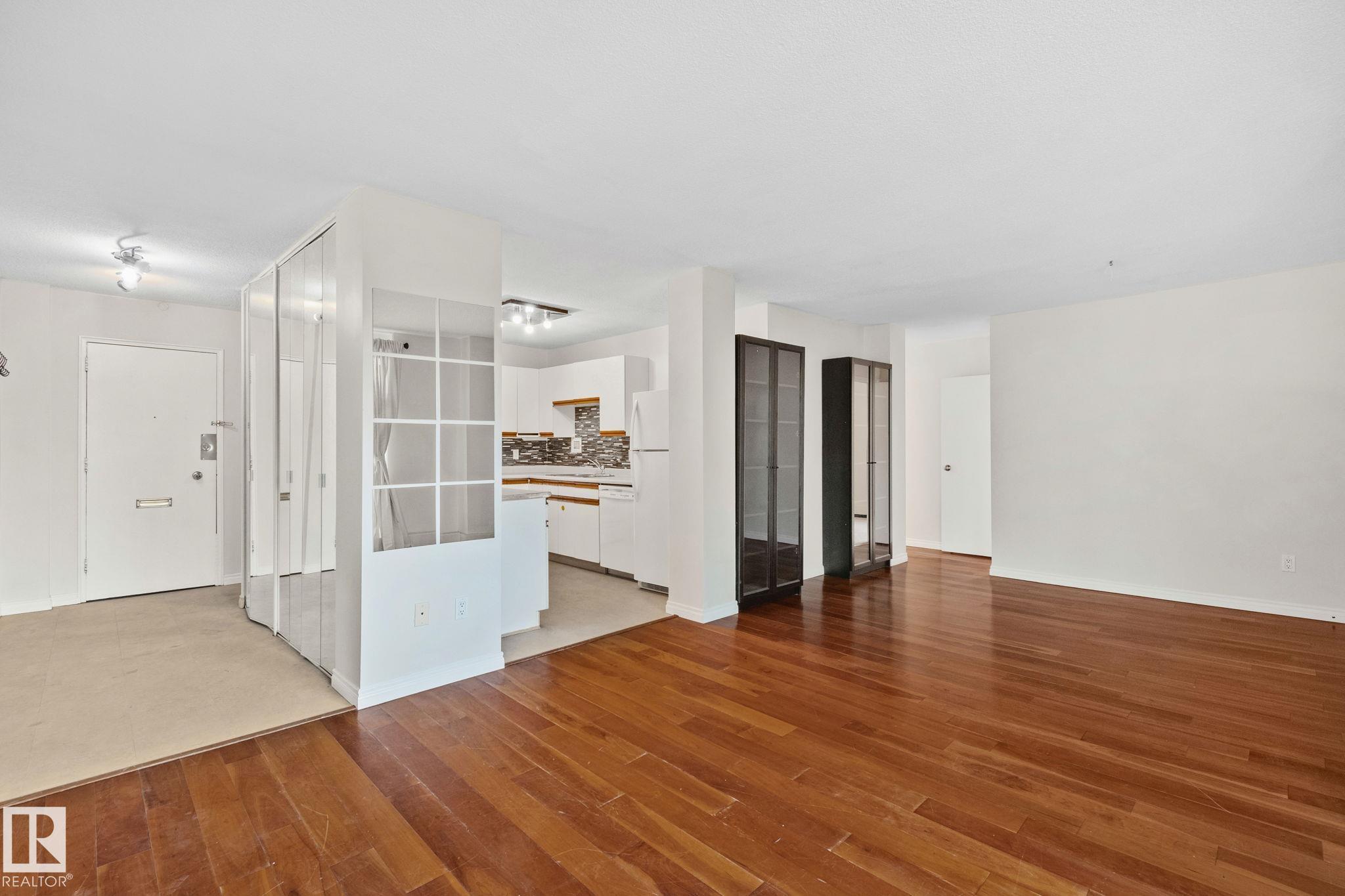 Photo 2 at 205 - 9940 112 Street NW, Wîhkwêntôwin, Edmonton