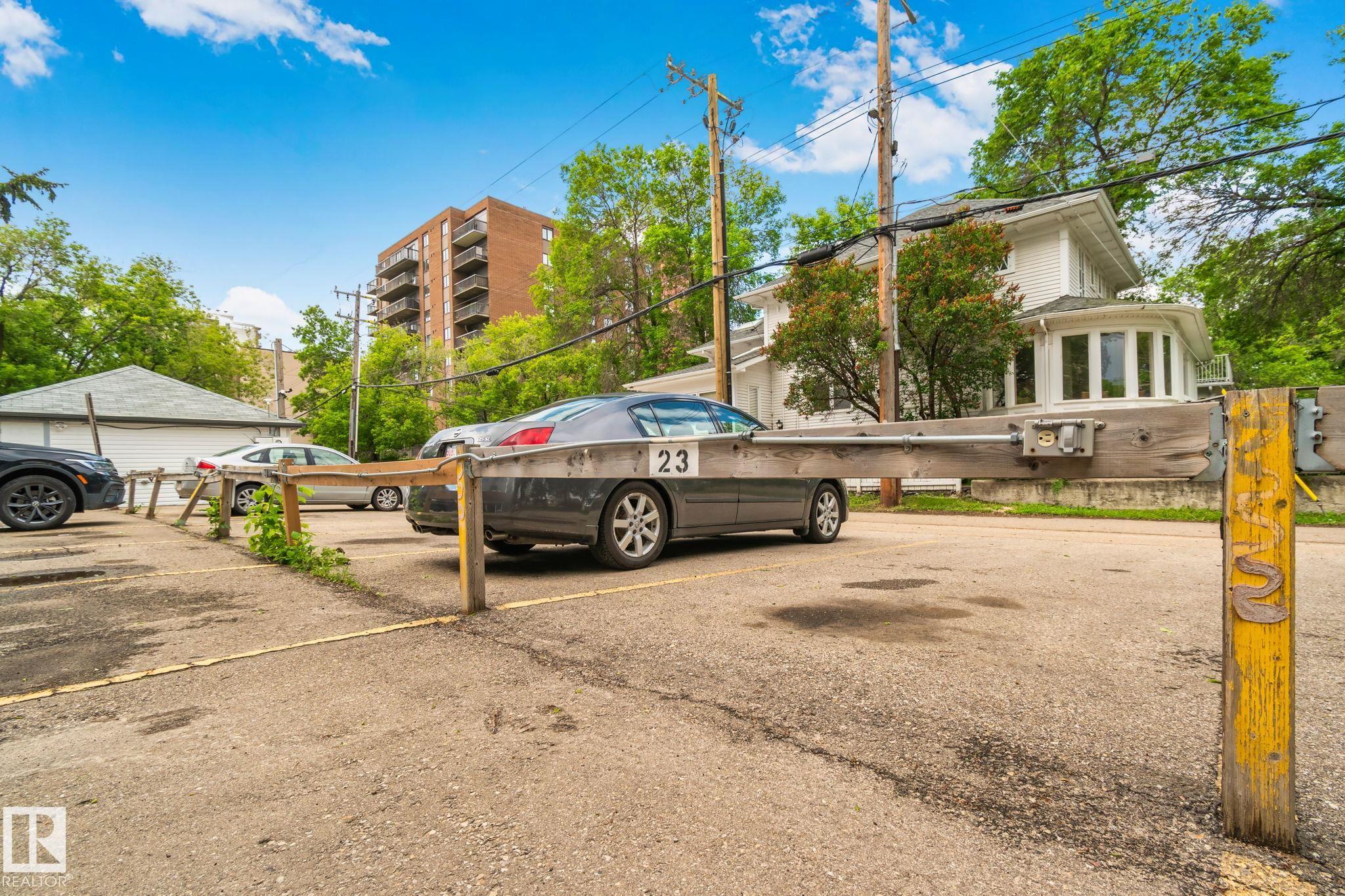 Photo 33 at 205 - 9940 112 Street NW, Wîhkwêntôwin, Edmonton