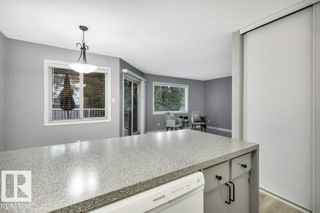 Photo 14 at 8 Pineview Horizon Village, Pineview, St. Albert