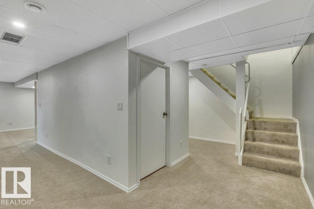 Photo 23 at 8 Pineview Horizon Village, Pineview, St. Albert