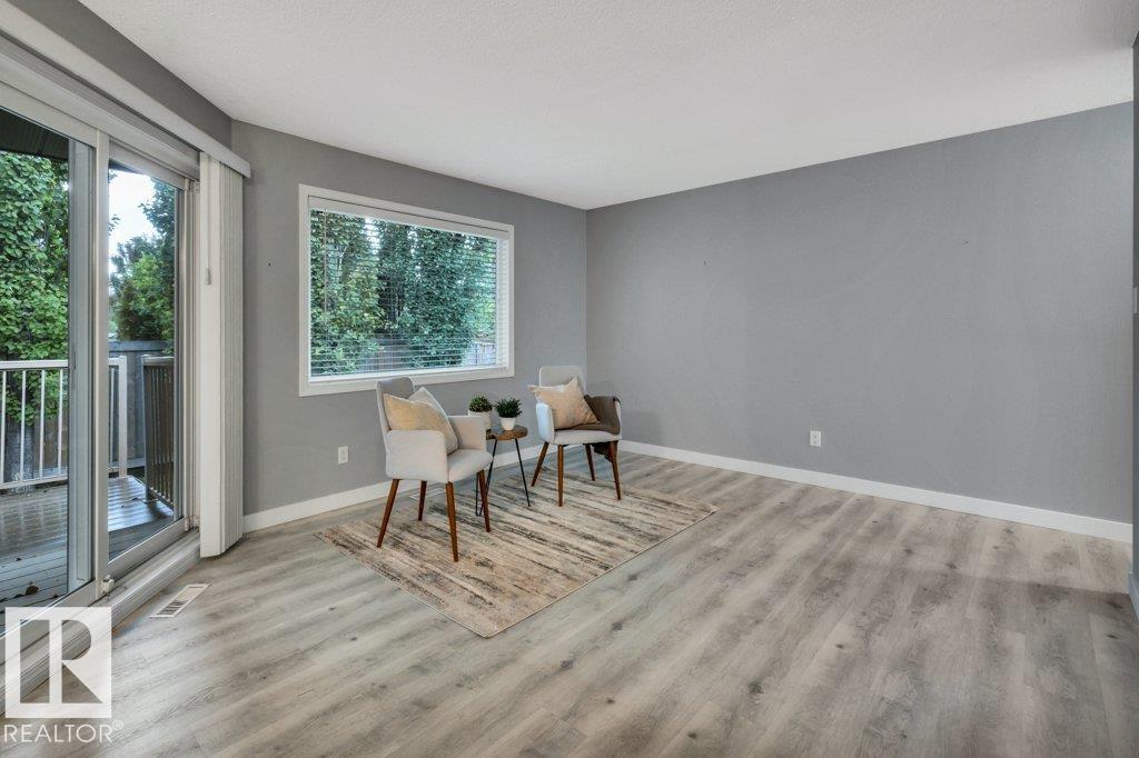 8 Pineview Horizon Village, Pineview, St. Albert