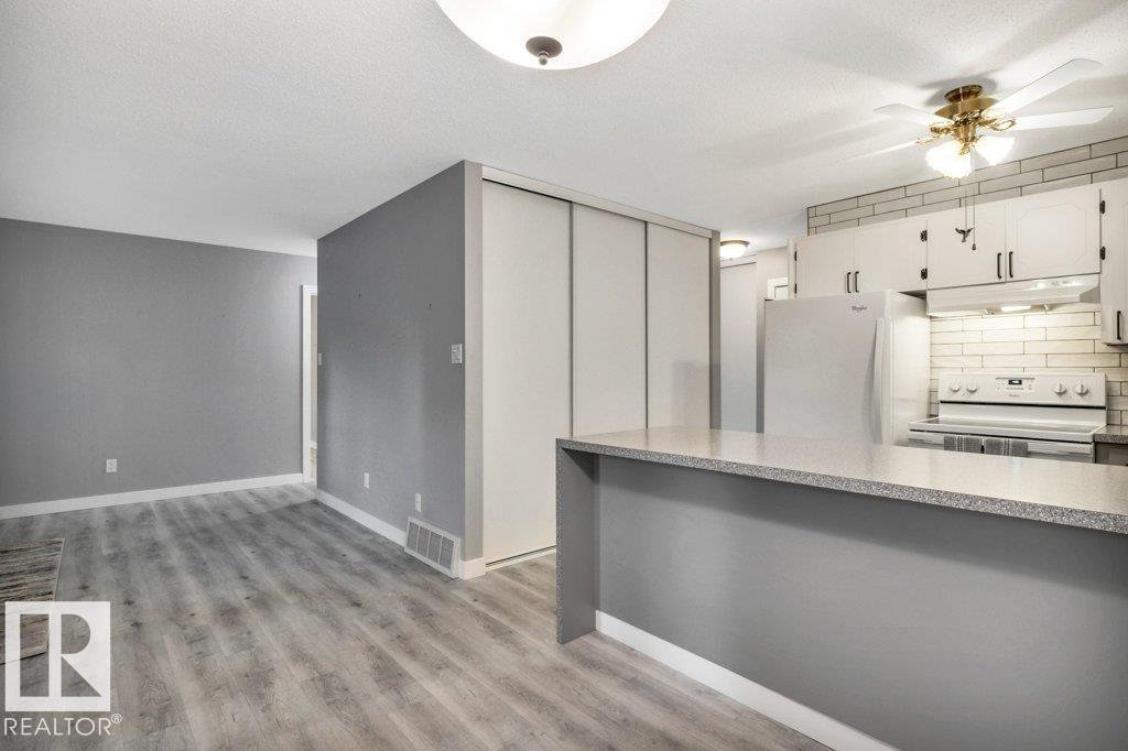 Photo 9 at 8 Pineview Horizon Village, Pineview, St. Albert