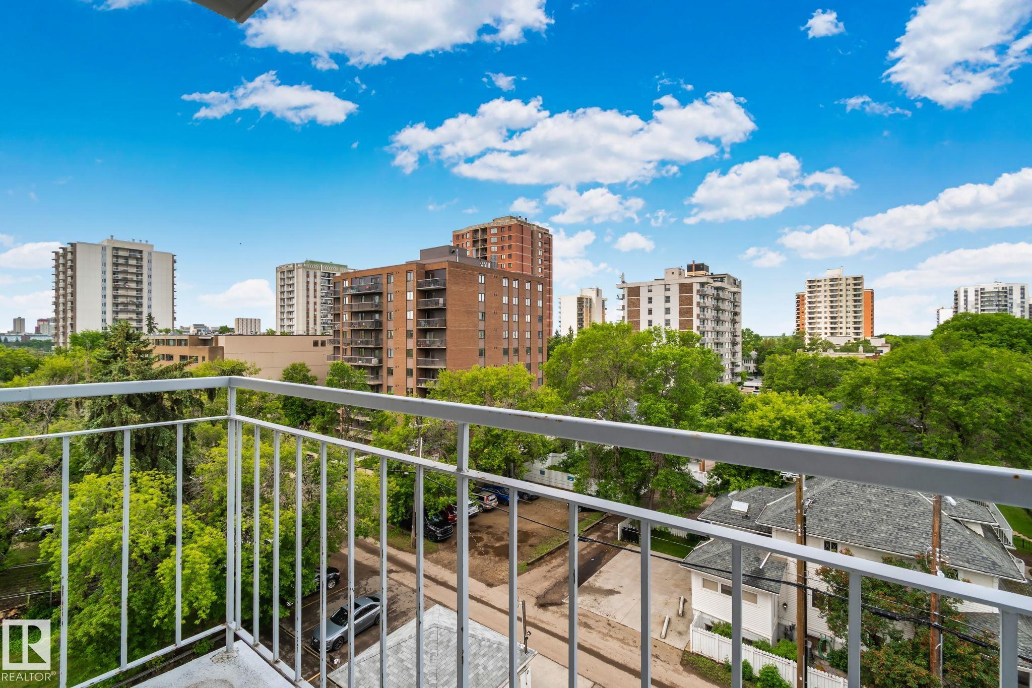 Photo 22 at 705 - 9940 112 Street NW, Wîhkwêntôwin, Edmonton