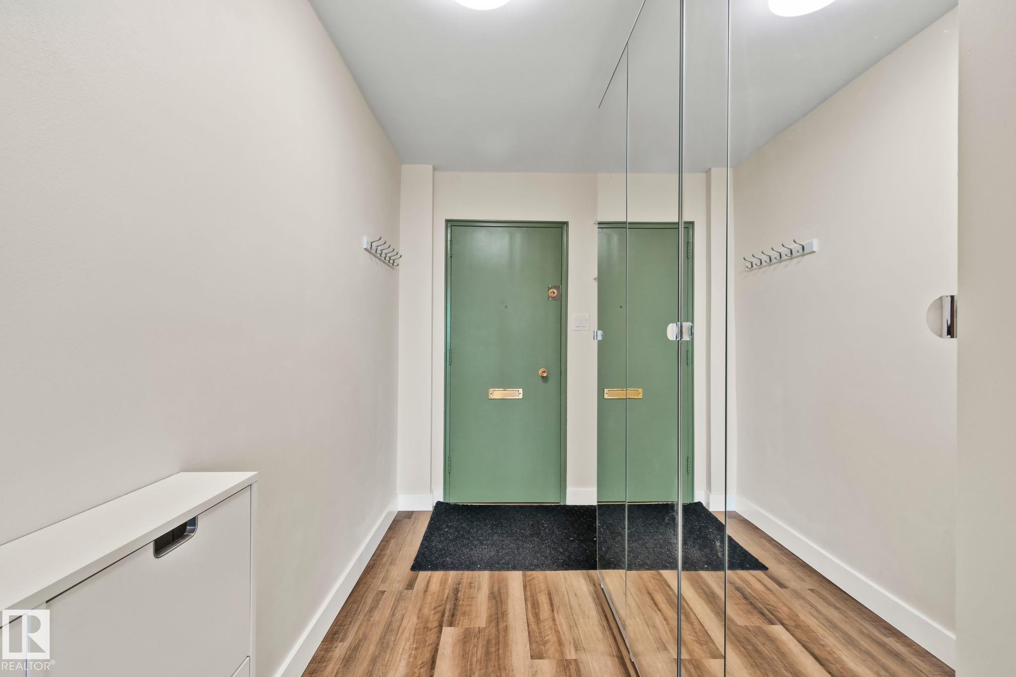 Photo 6 at 705 - 9940 112 Street NW, Wîhkwêntôwin, Edmonton