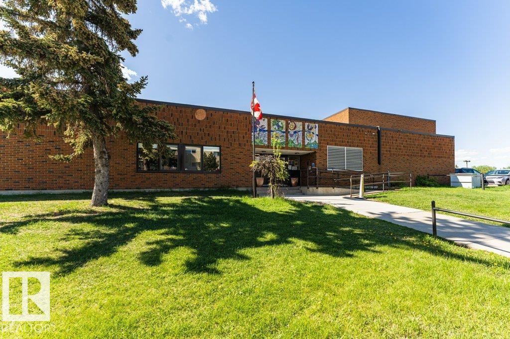 Photo 36 at 101 - 10421 42 Avenue NW, Rideau Park, Edmonton