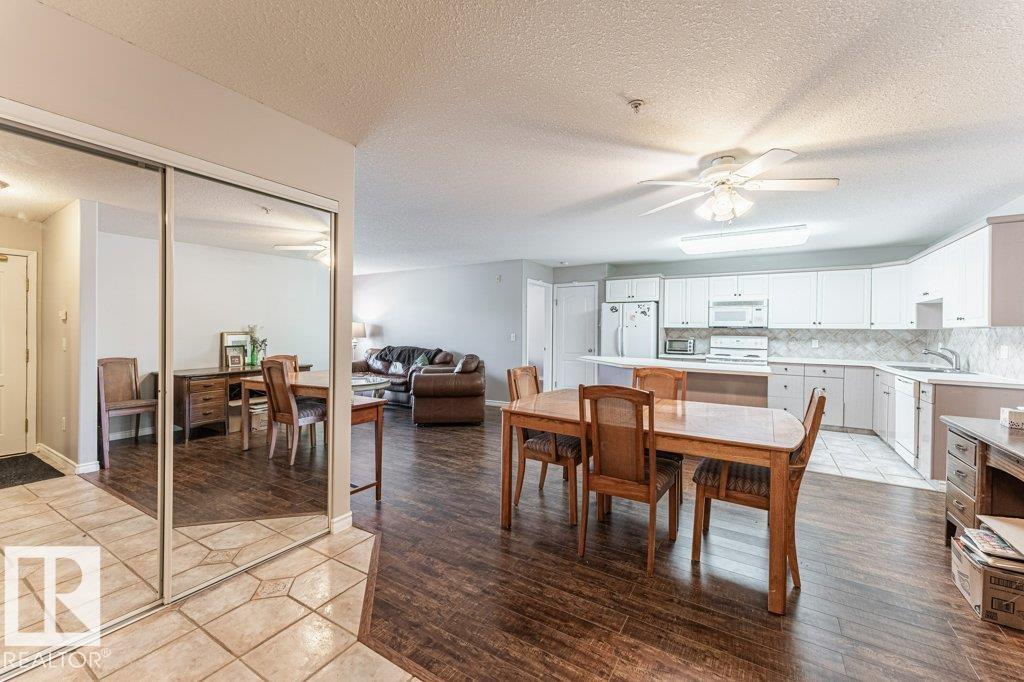 Photo 6 at 101 - 10421 42 Avenue NW, Rideau Park, Edmonton